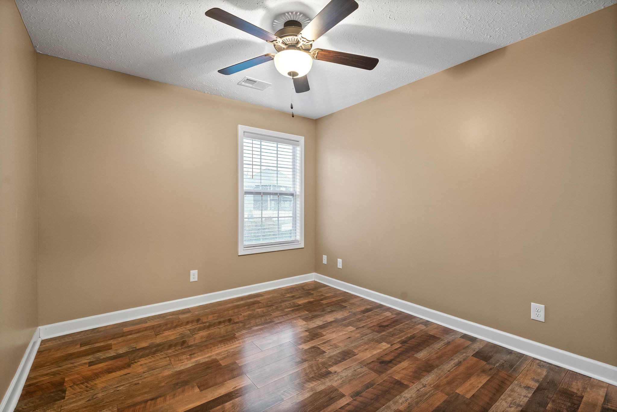 1039 Christian James Ct