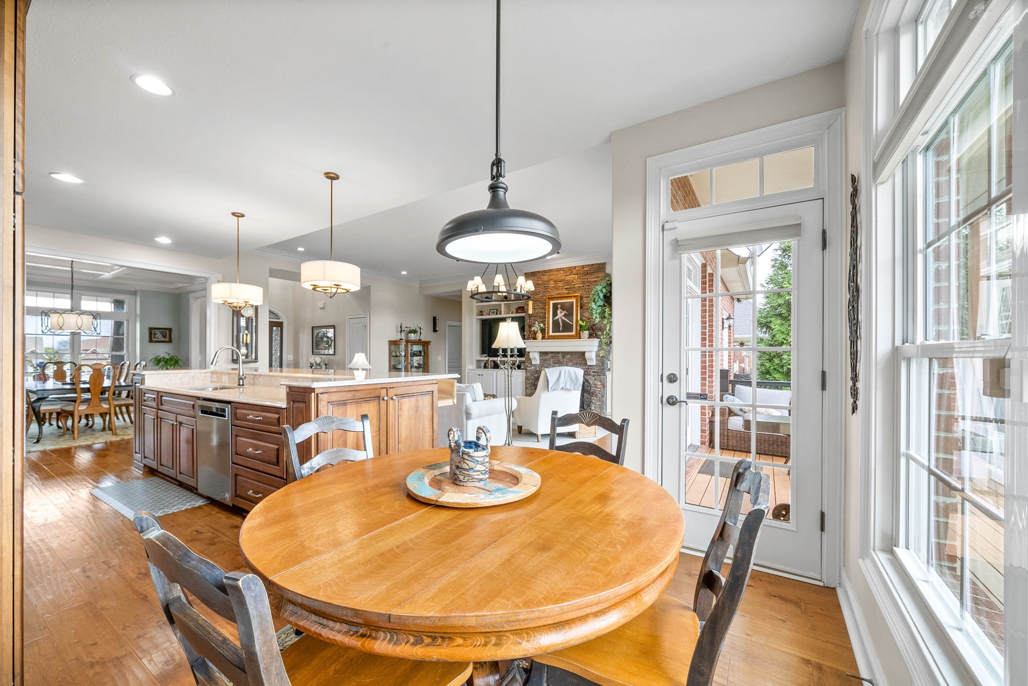 1548 Green Grove Way