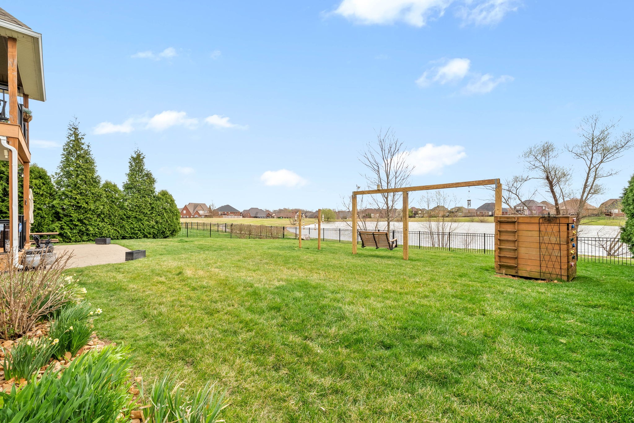 1548 Green Grove Way