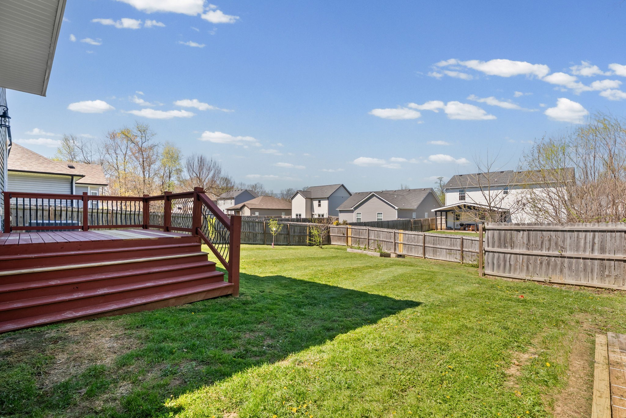 517 Sourwood Dr
