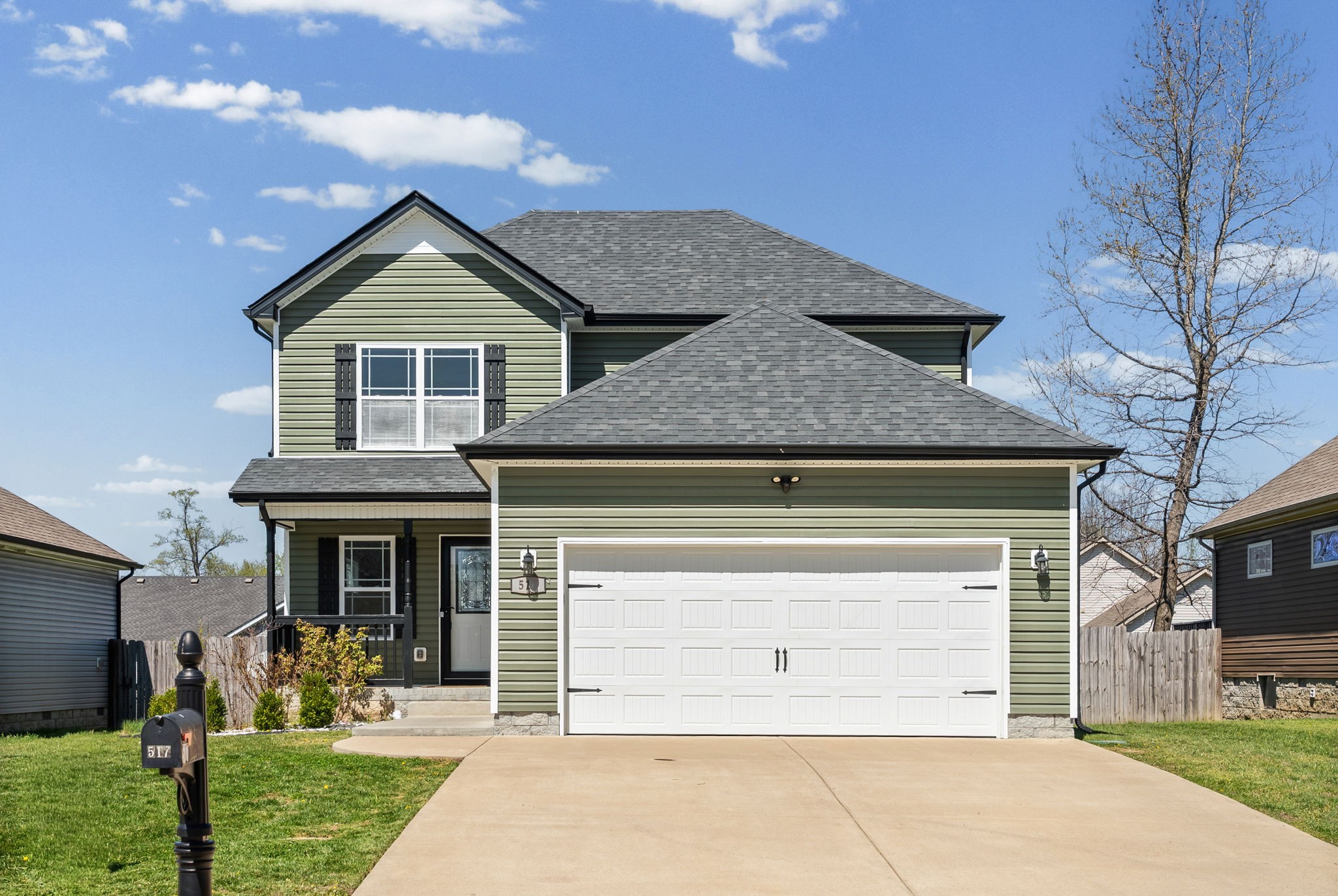 517 Sourwood Dr