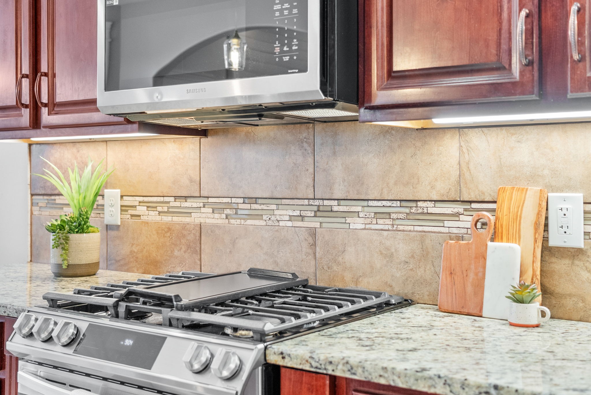 1517 Green Grove Way