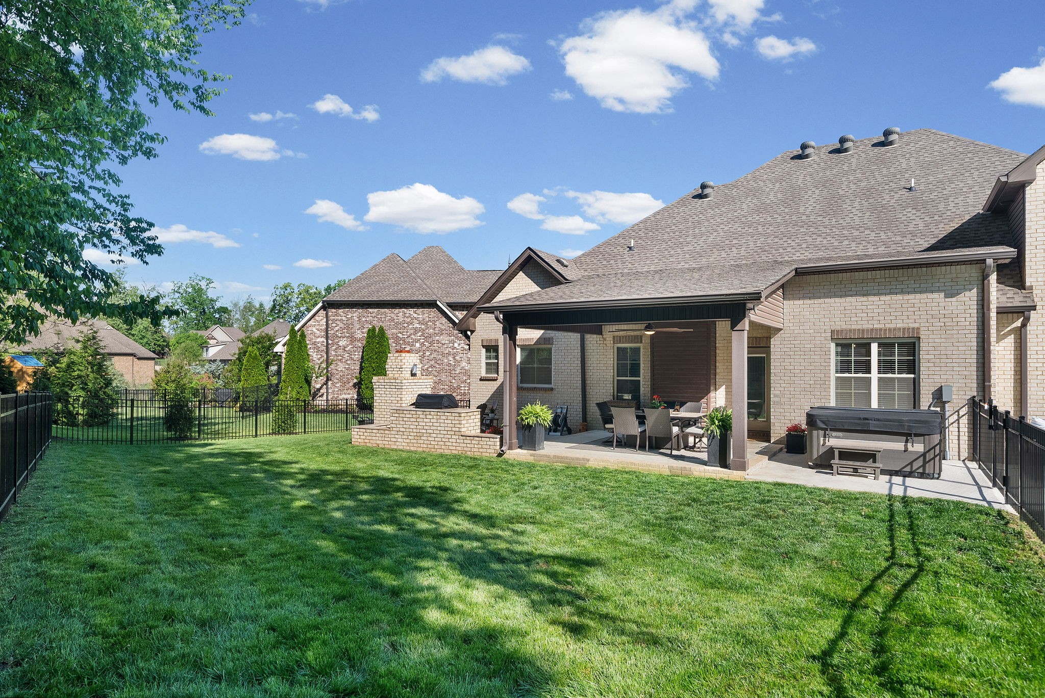 251 Harrowgate Dr
