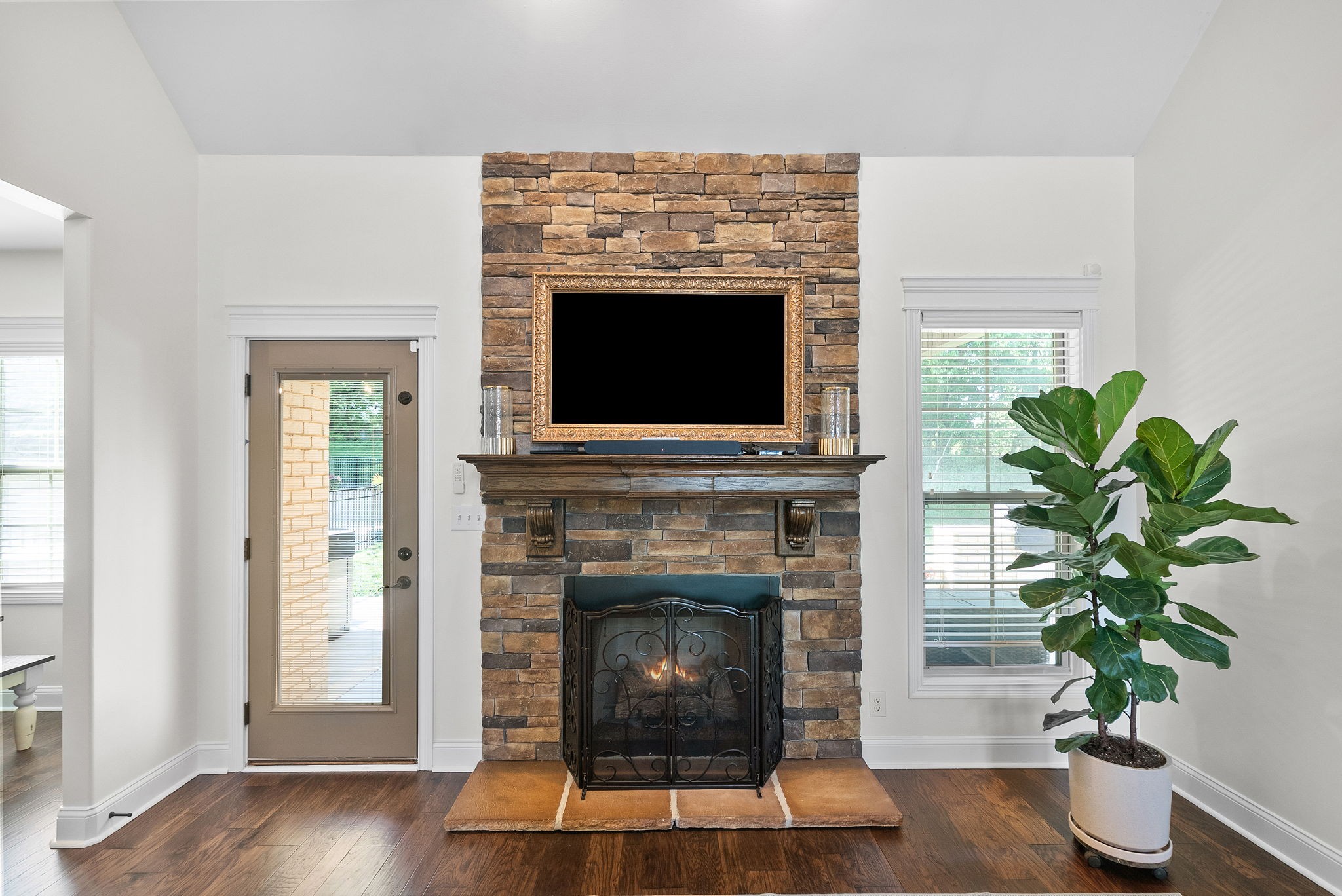 251 Harrowgate Dr