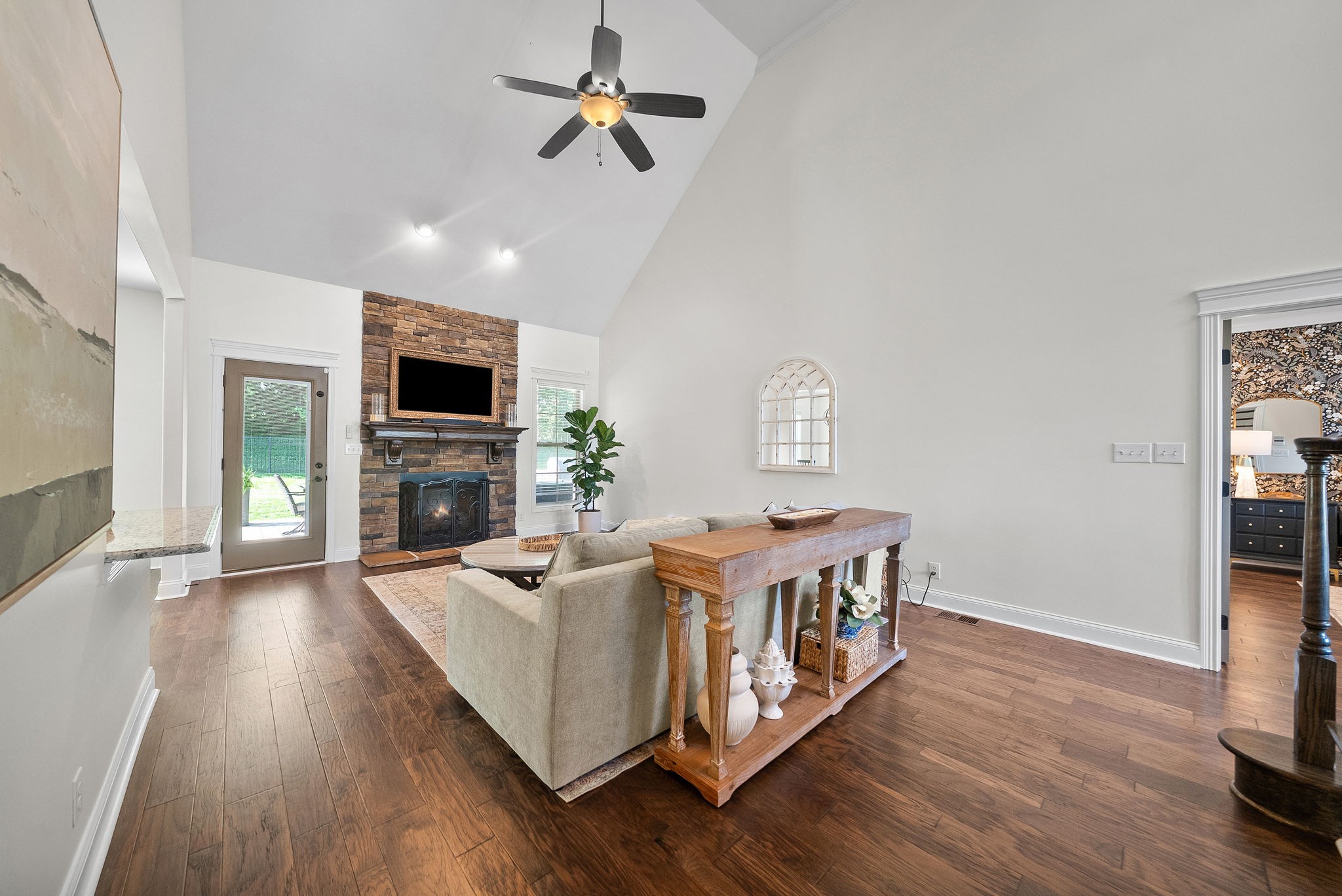 251 Harrowgate Dr