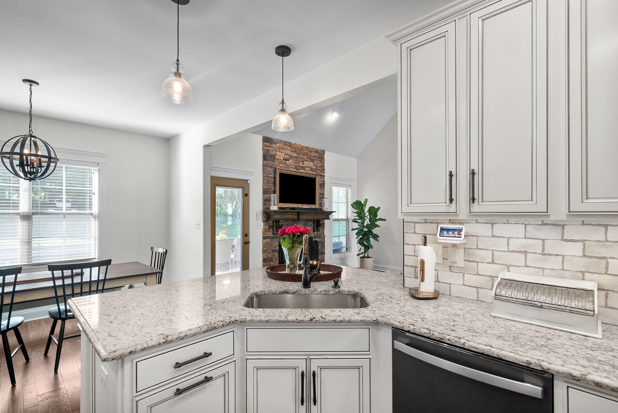 251 Harrowgate Dr