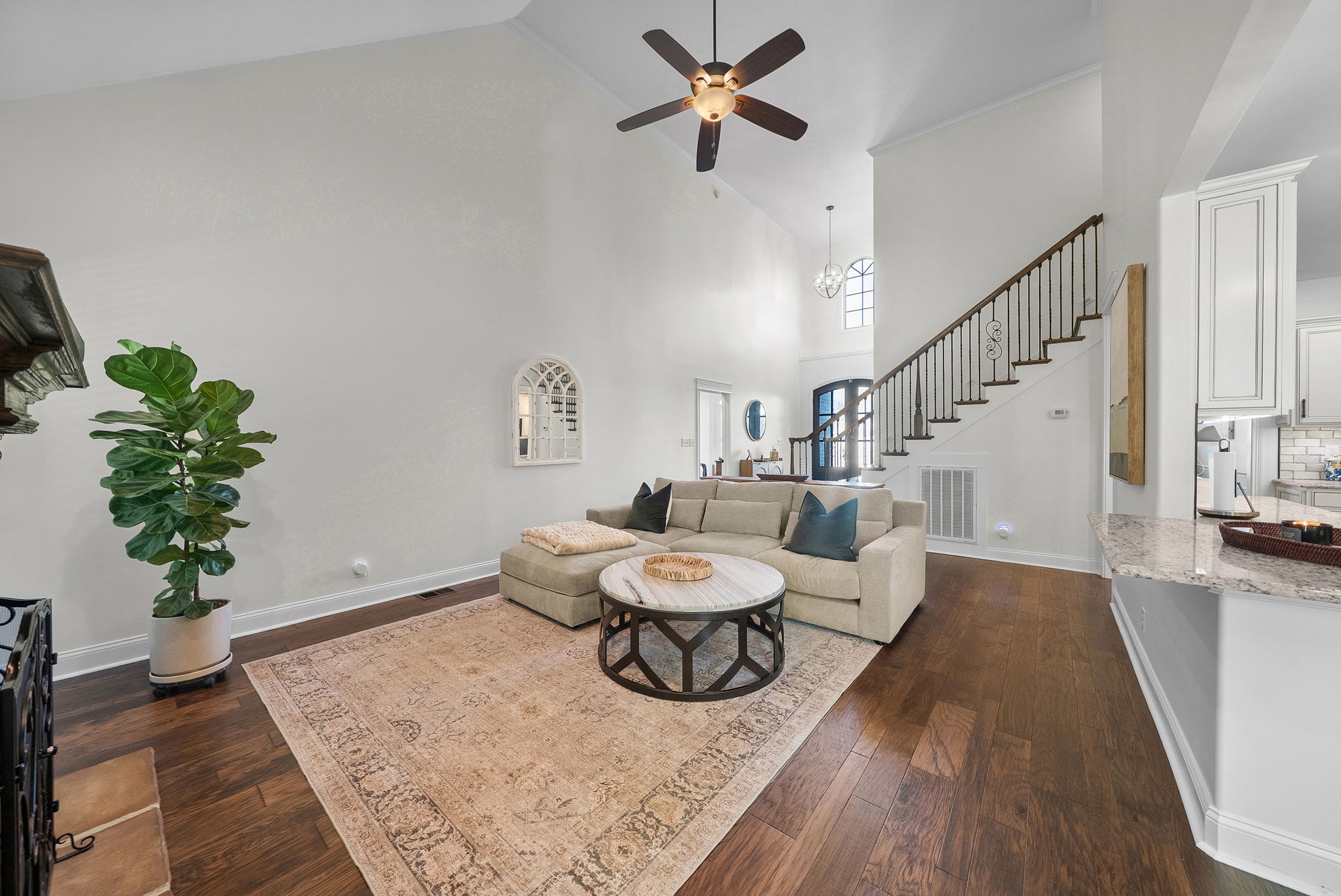 251 Harrowgate Dr