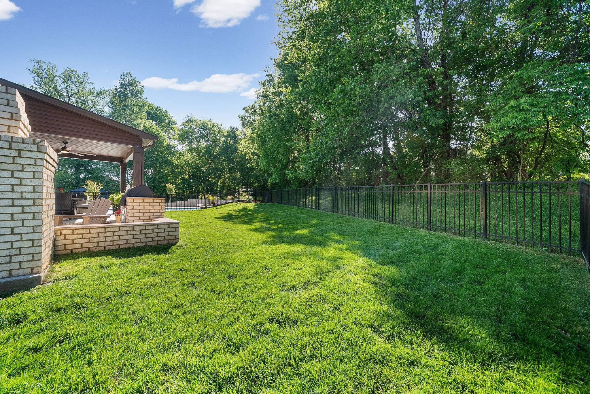 251 Harrowgate Dr