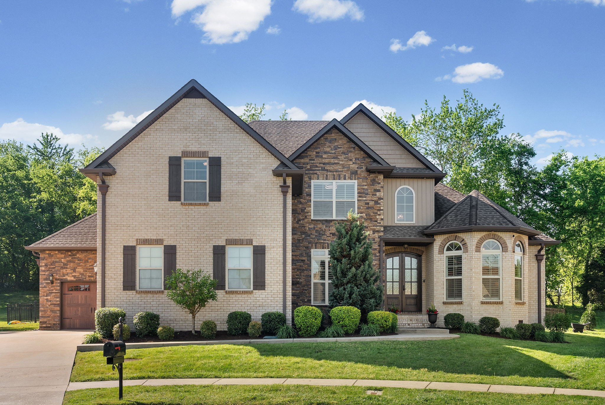 251 Harrowgate Dr