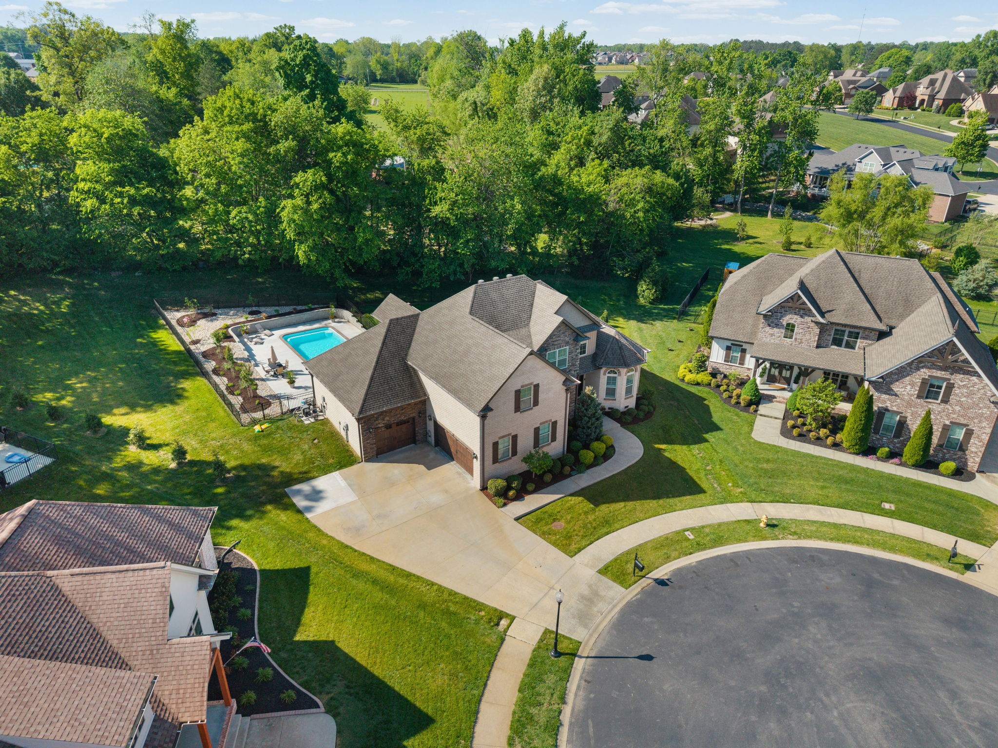 251 Harrowgate Dr