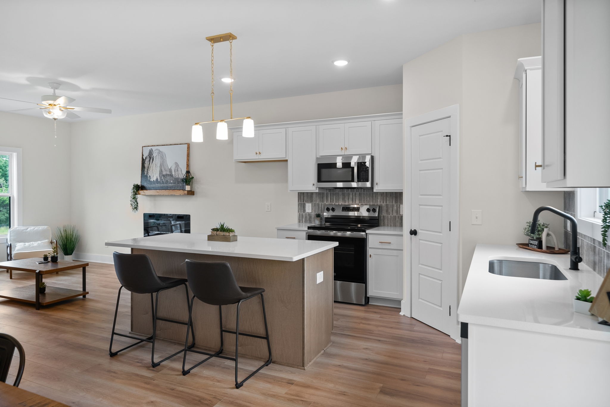 201 Dewberry Ct