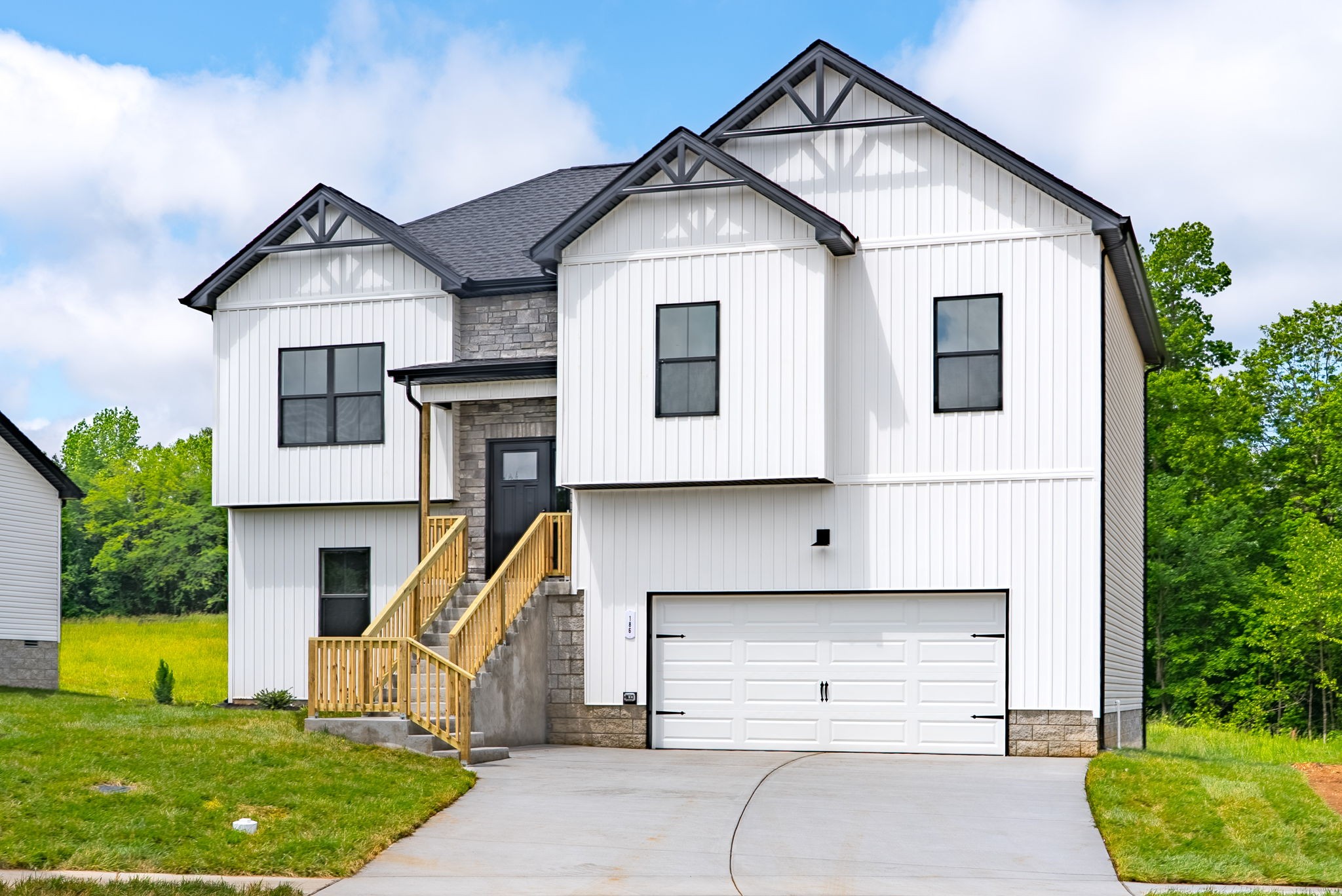201 Dewberry Ct