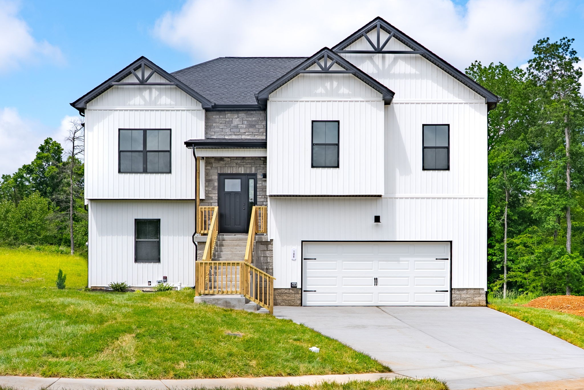 201 Dewberry Ct