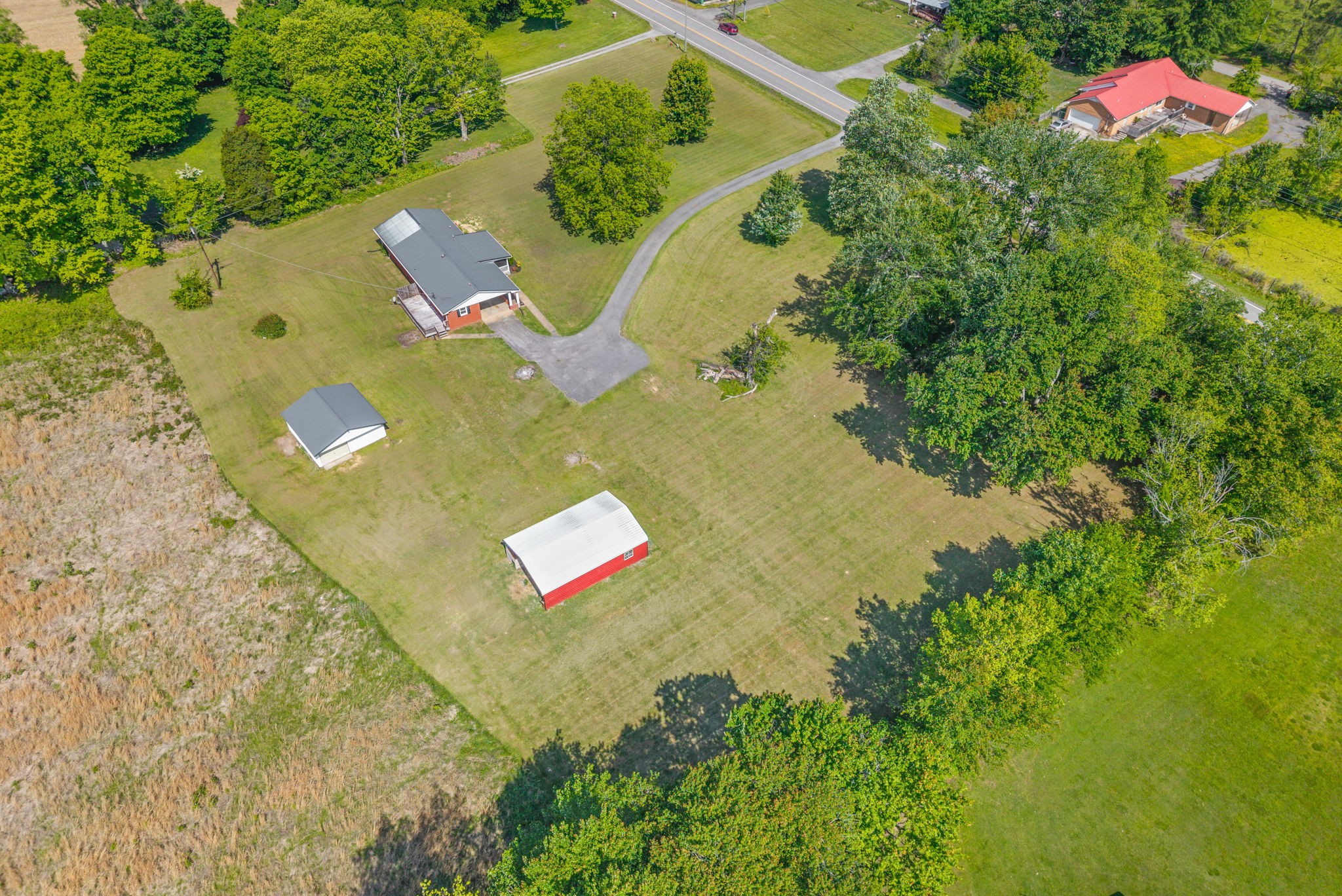 3824 Oakwood Rd