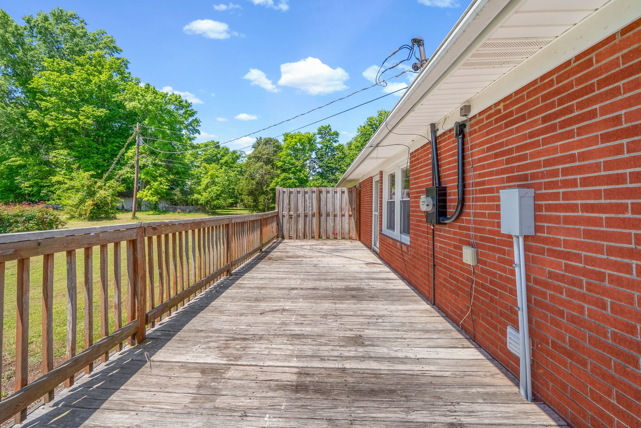 3824 Oakwood Rd
