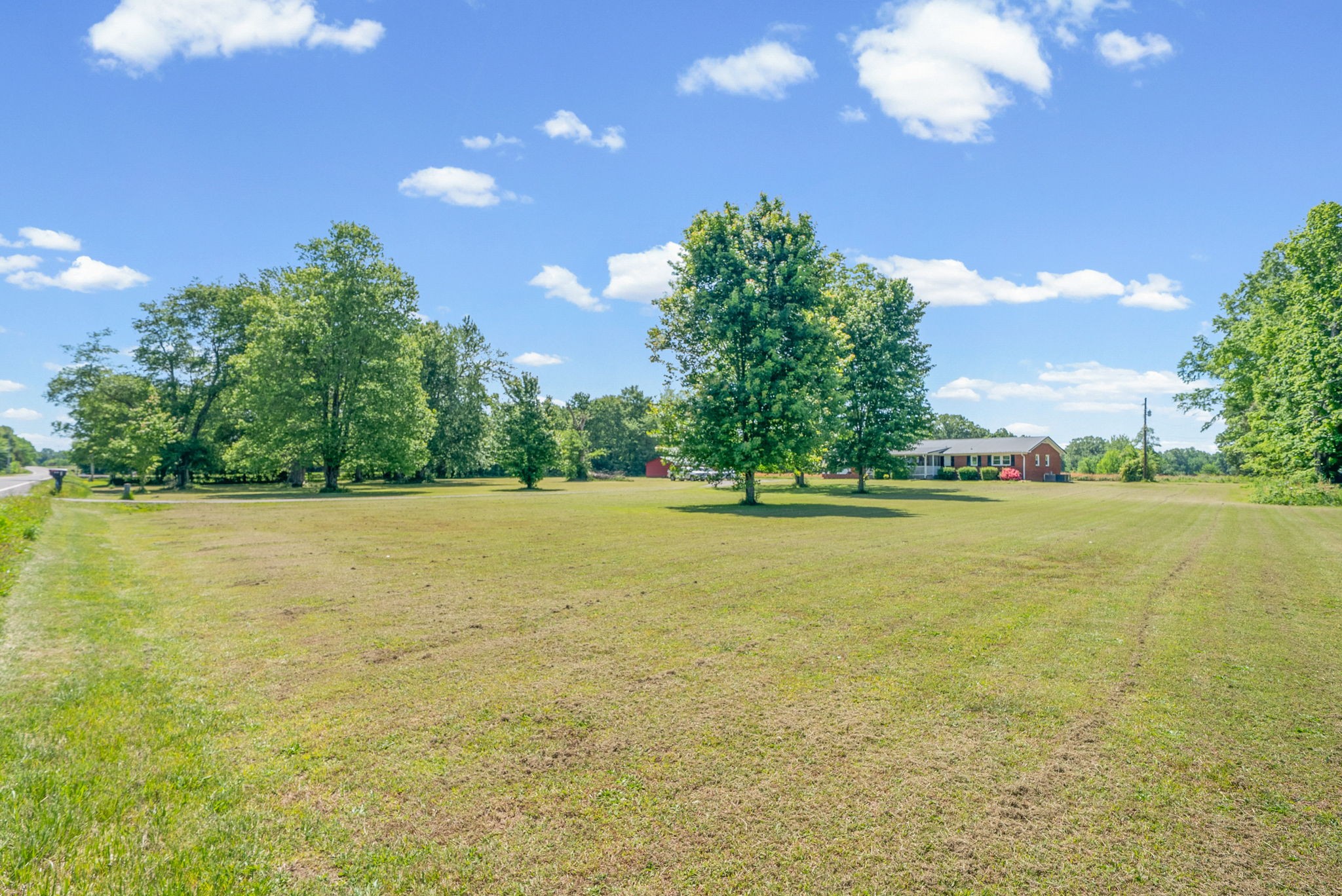 3824 Oakwood Rd