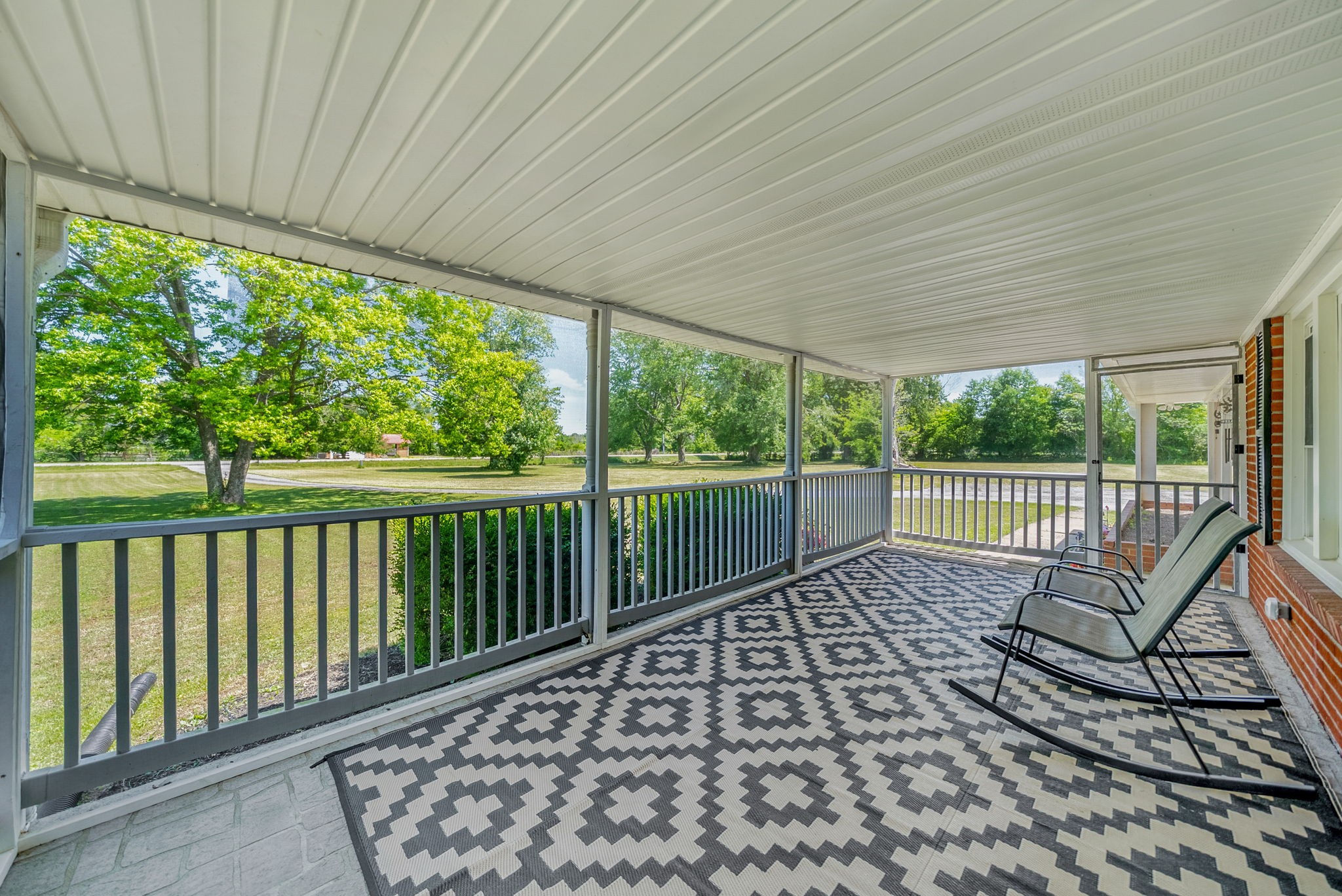 3824 Oakwood Rd