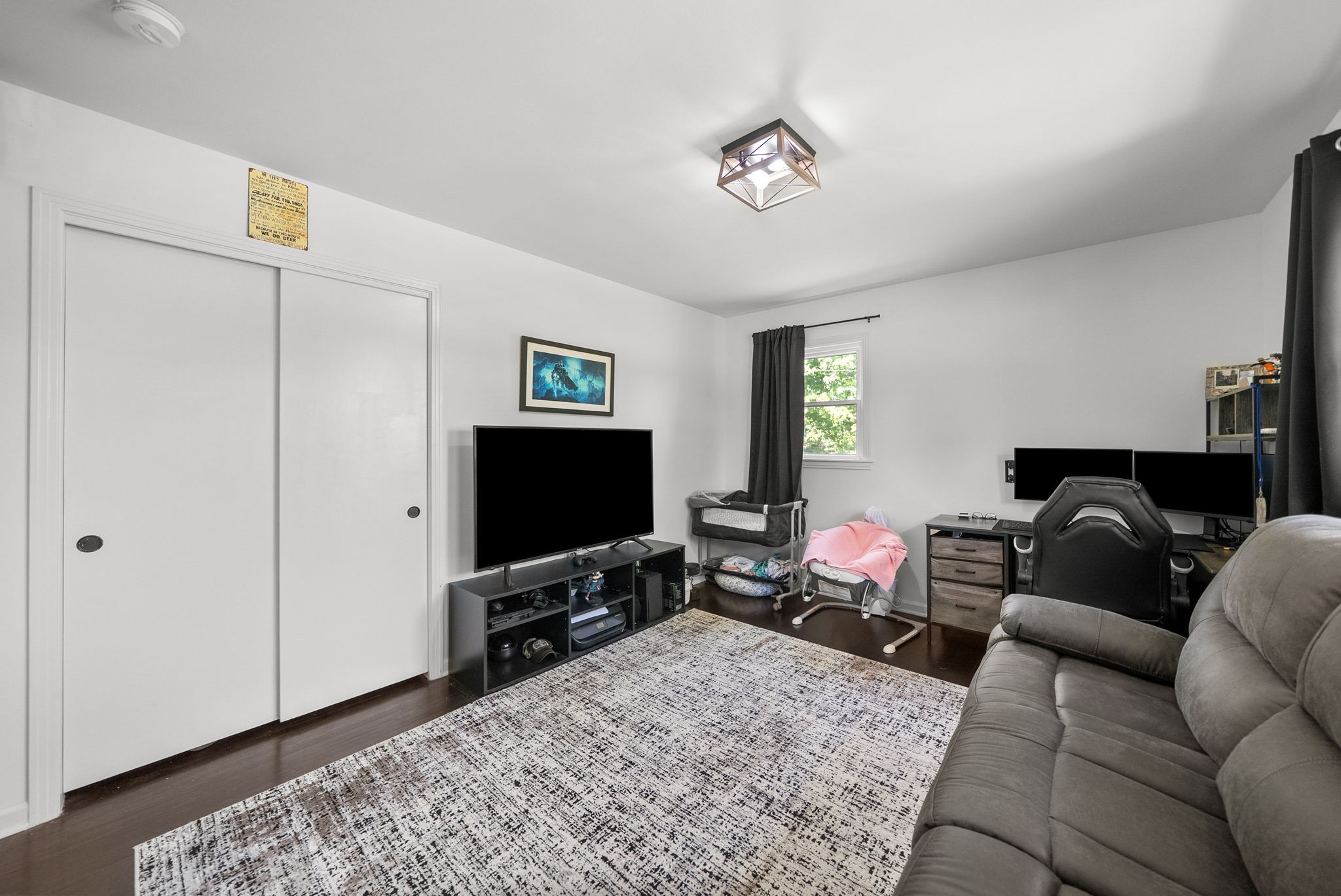 3824 Oakwood Rd