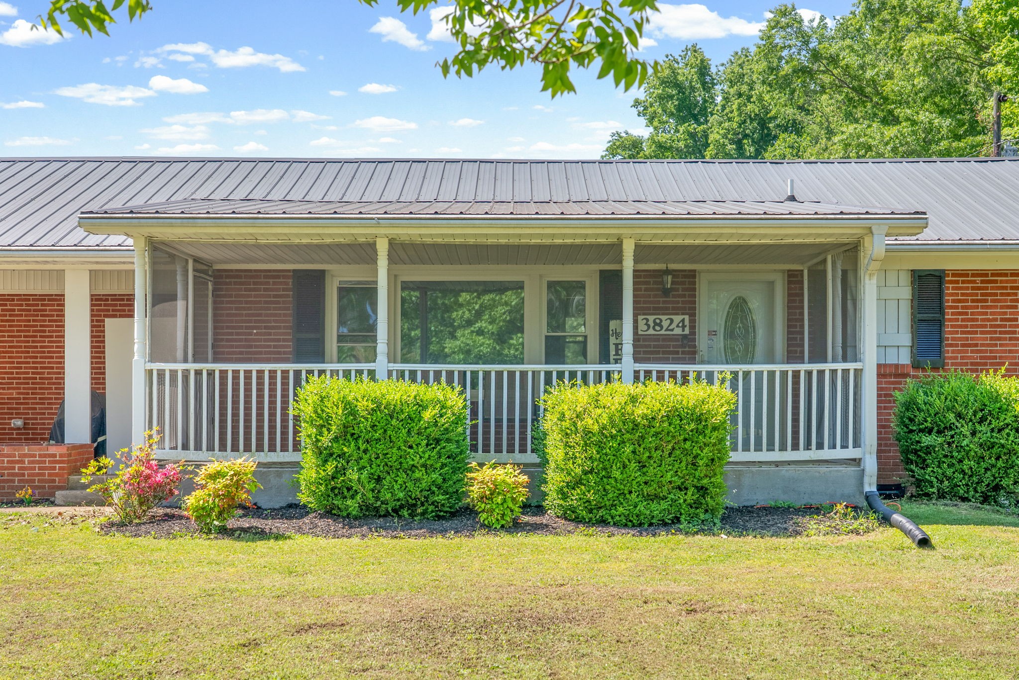 3824 Oakwood Rd