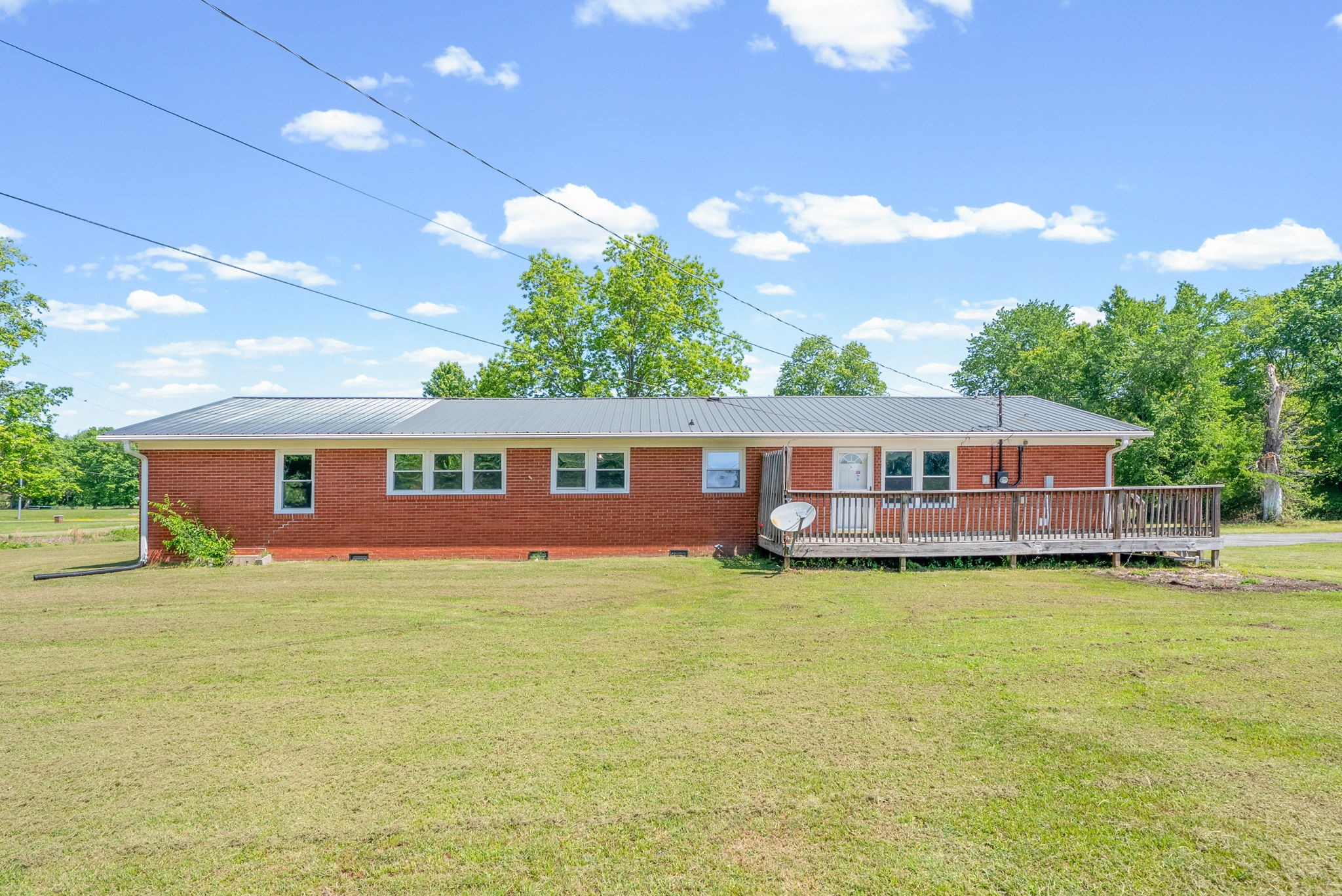 3824 Oakwood Rd
