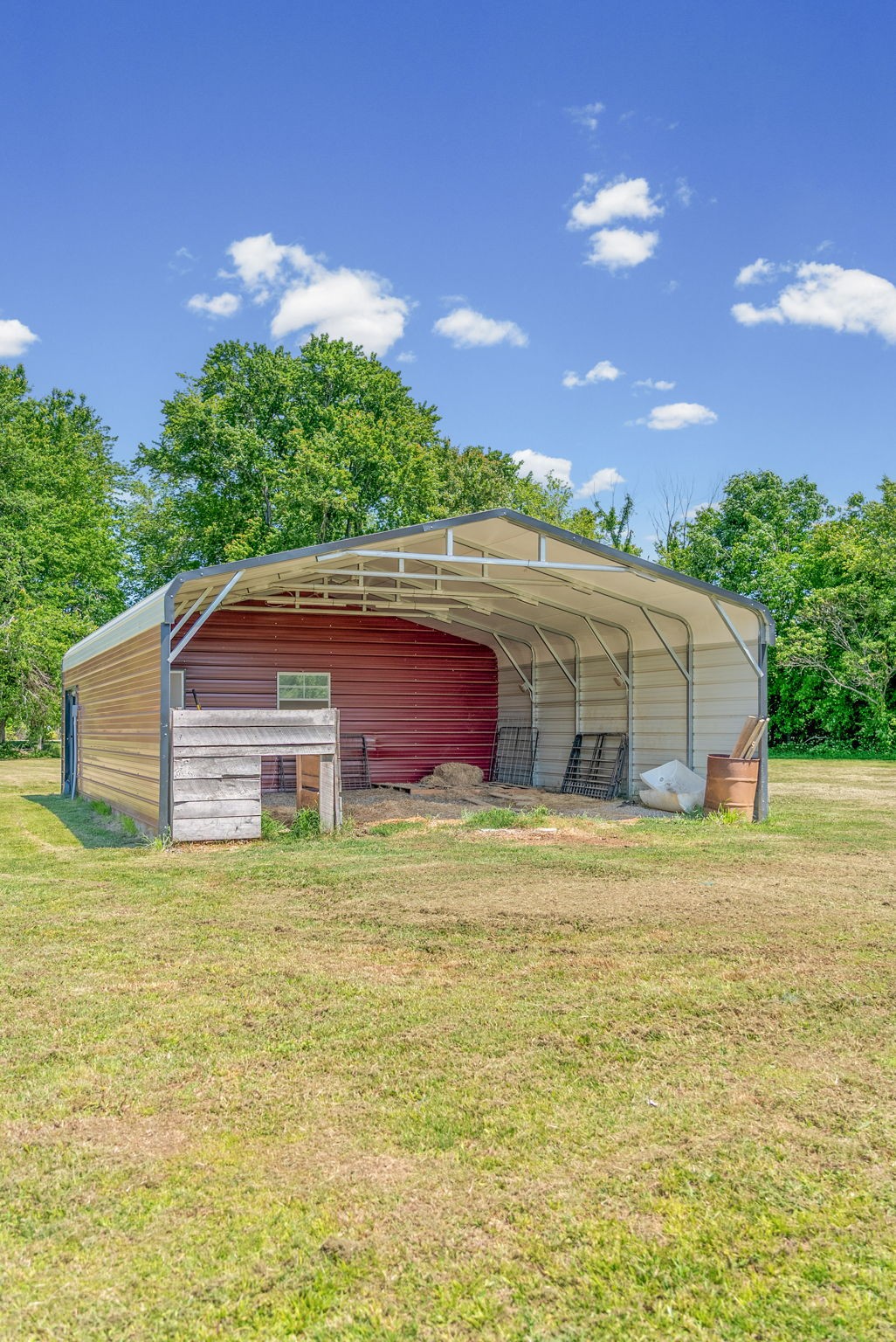 3824 Oakwood Rd