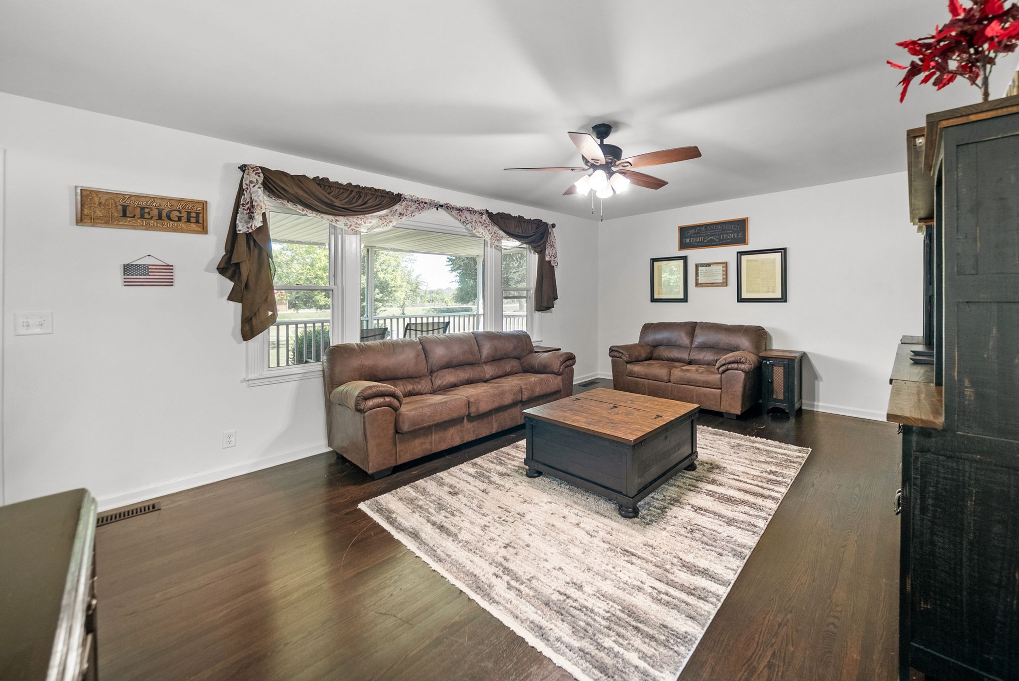 3824 Oakwood Rd