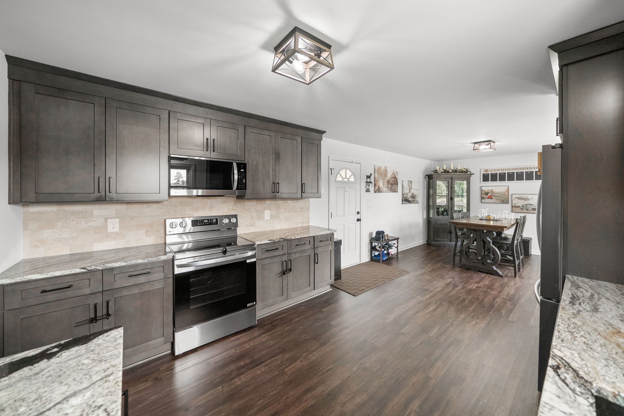 3824 Oakwood Rd