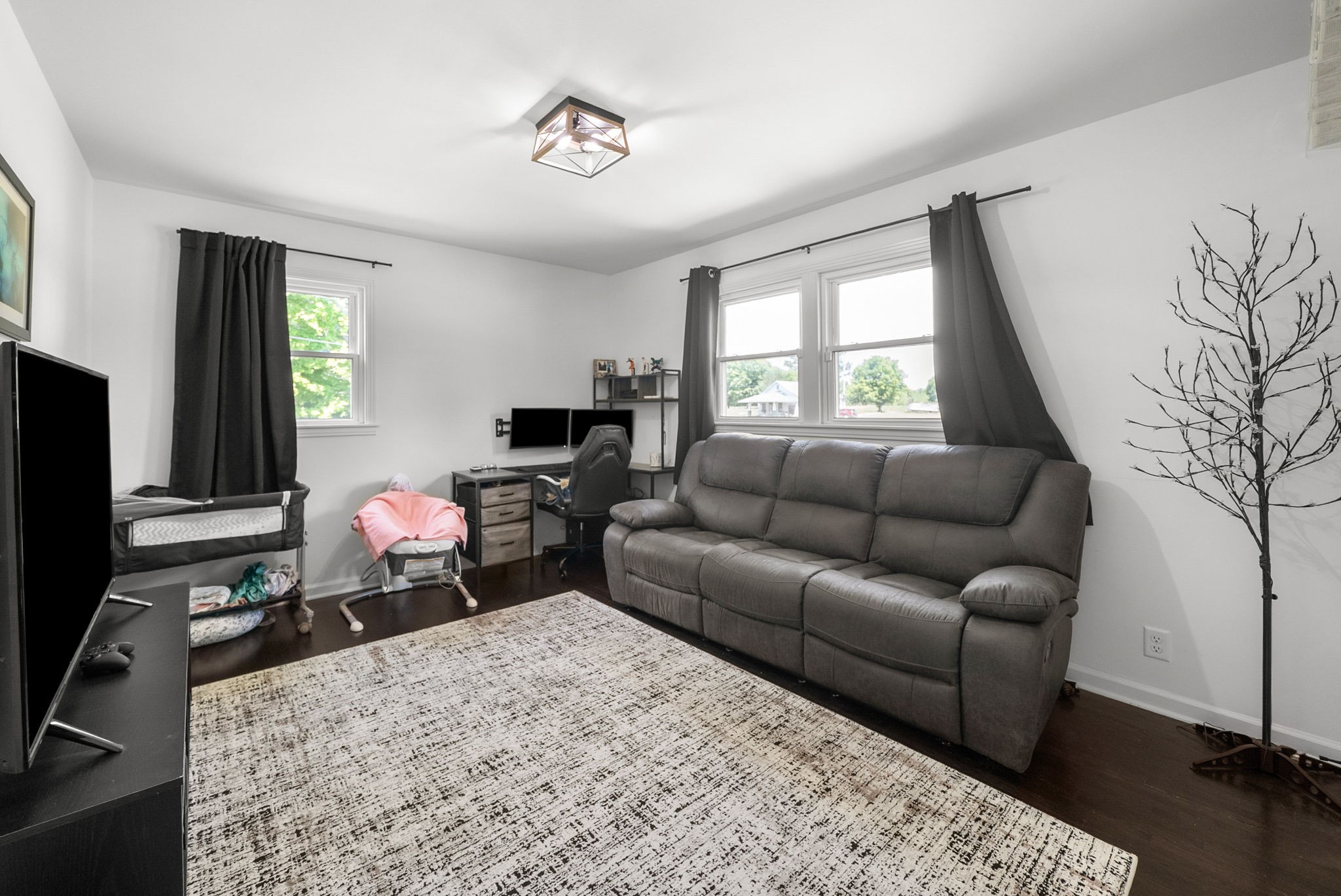 3824 Oakwood Rd