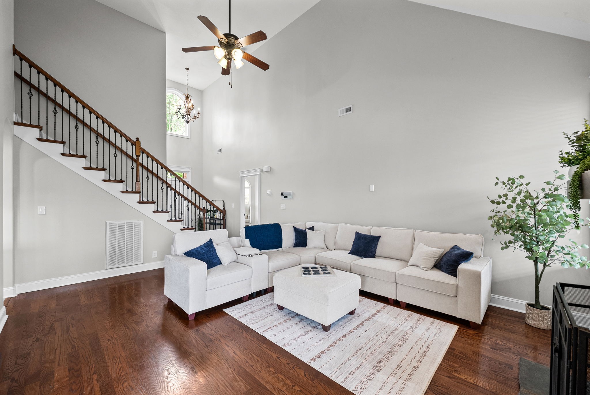1517 Green Grove Way