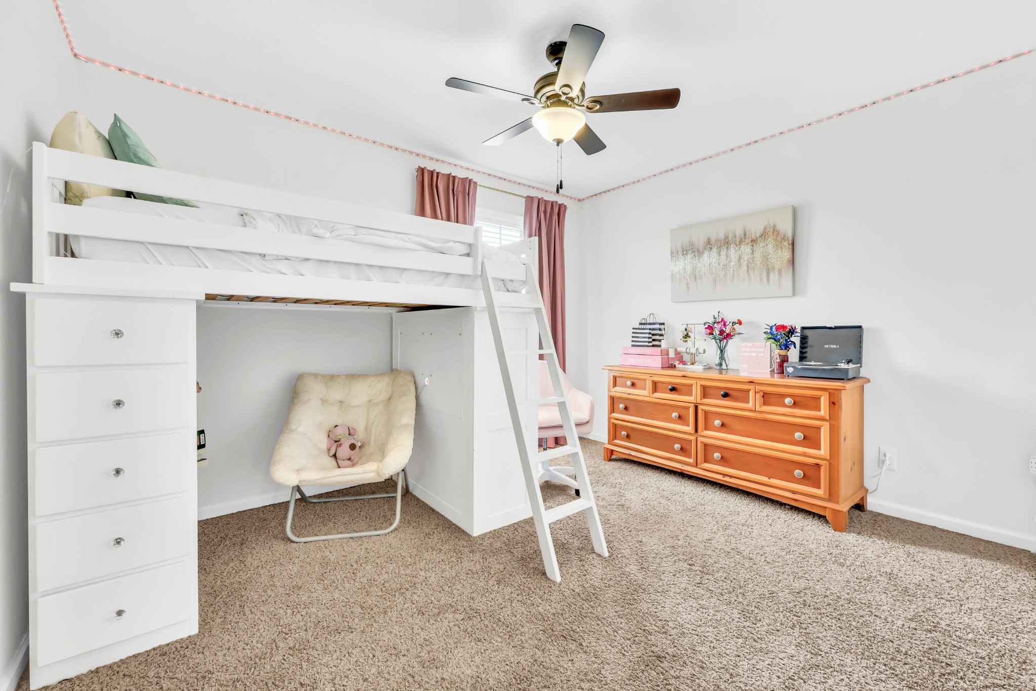 1436 RUSTYS LANE