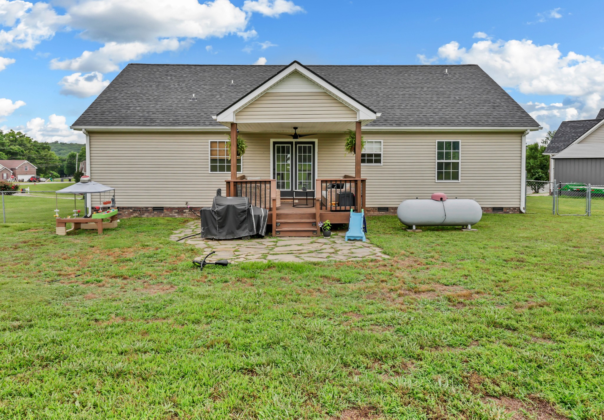 1436 RUSTYS LANE