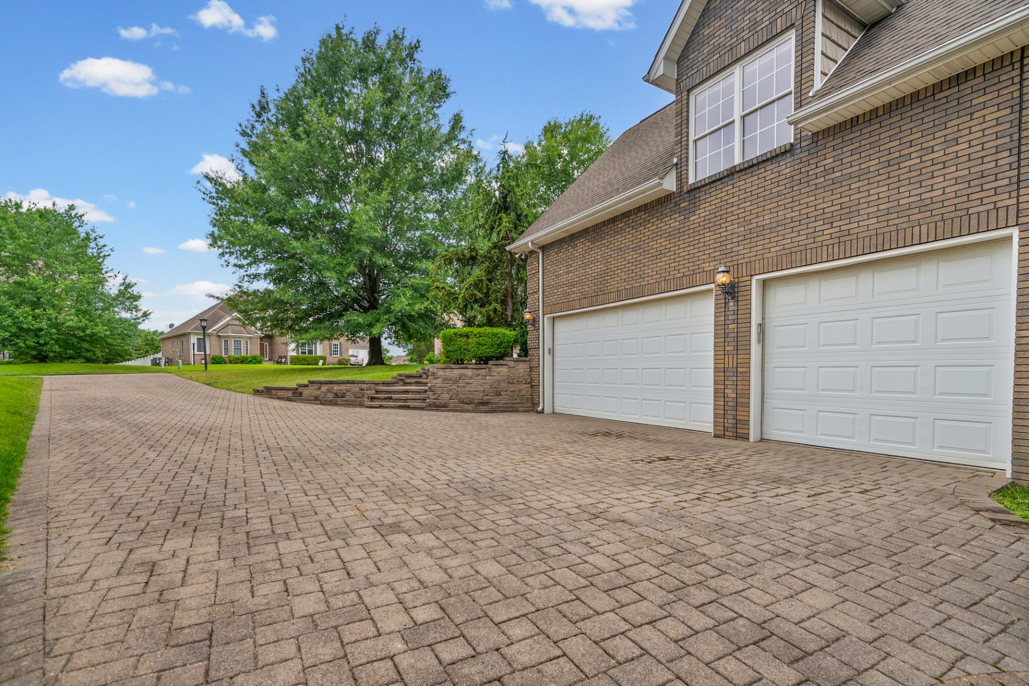245 Cullom Way