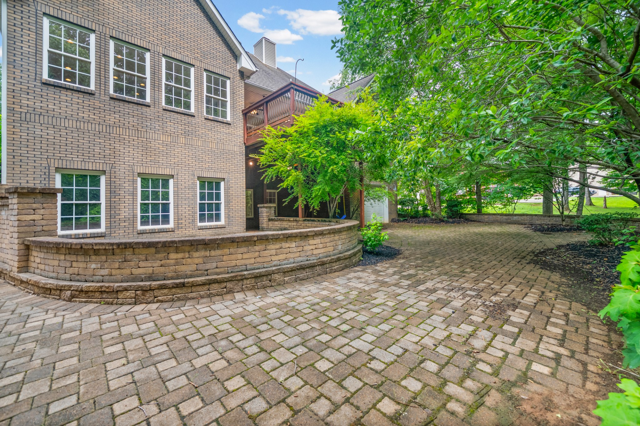 245 Cullom Way