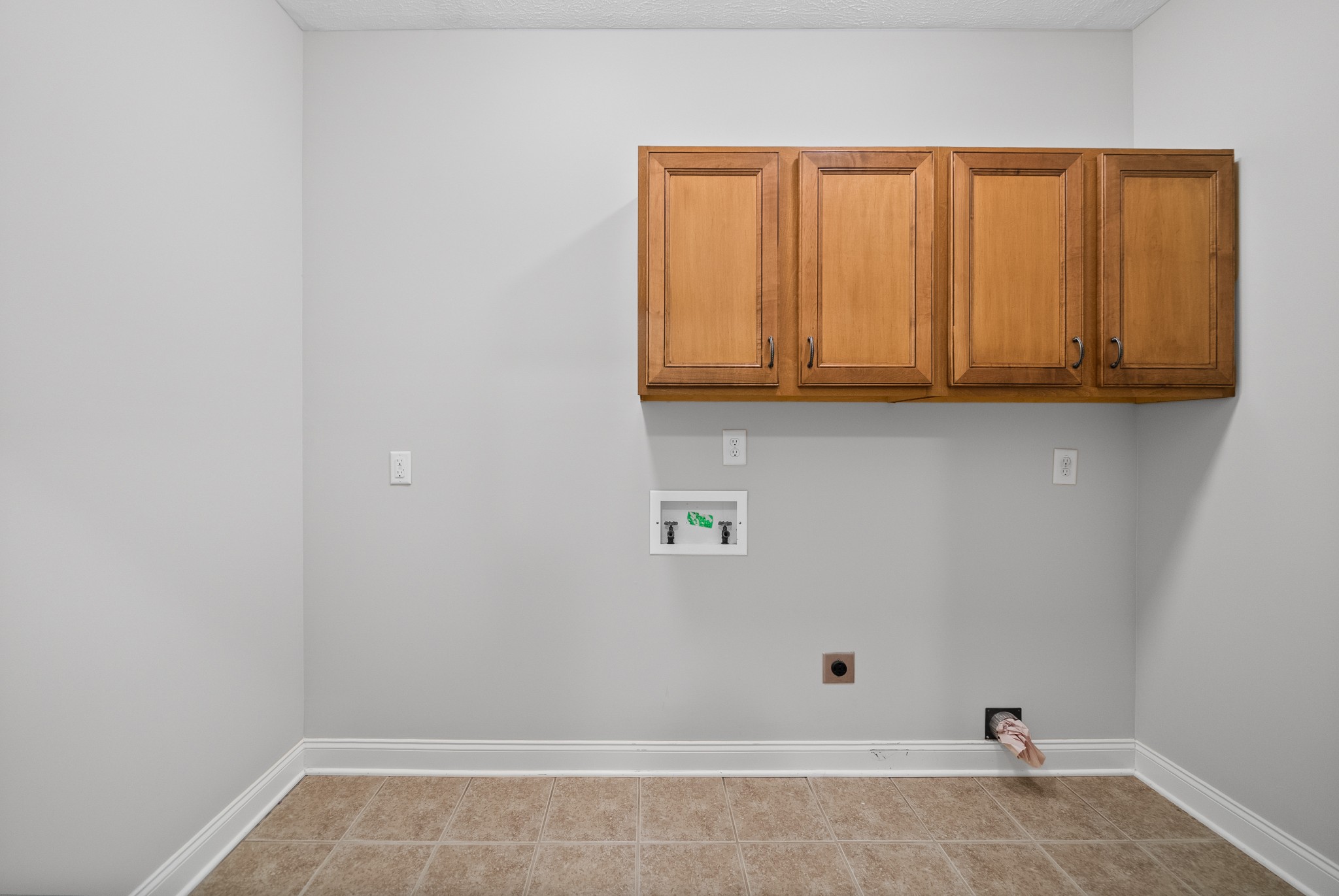245 Cullom Way