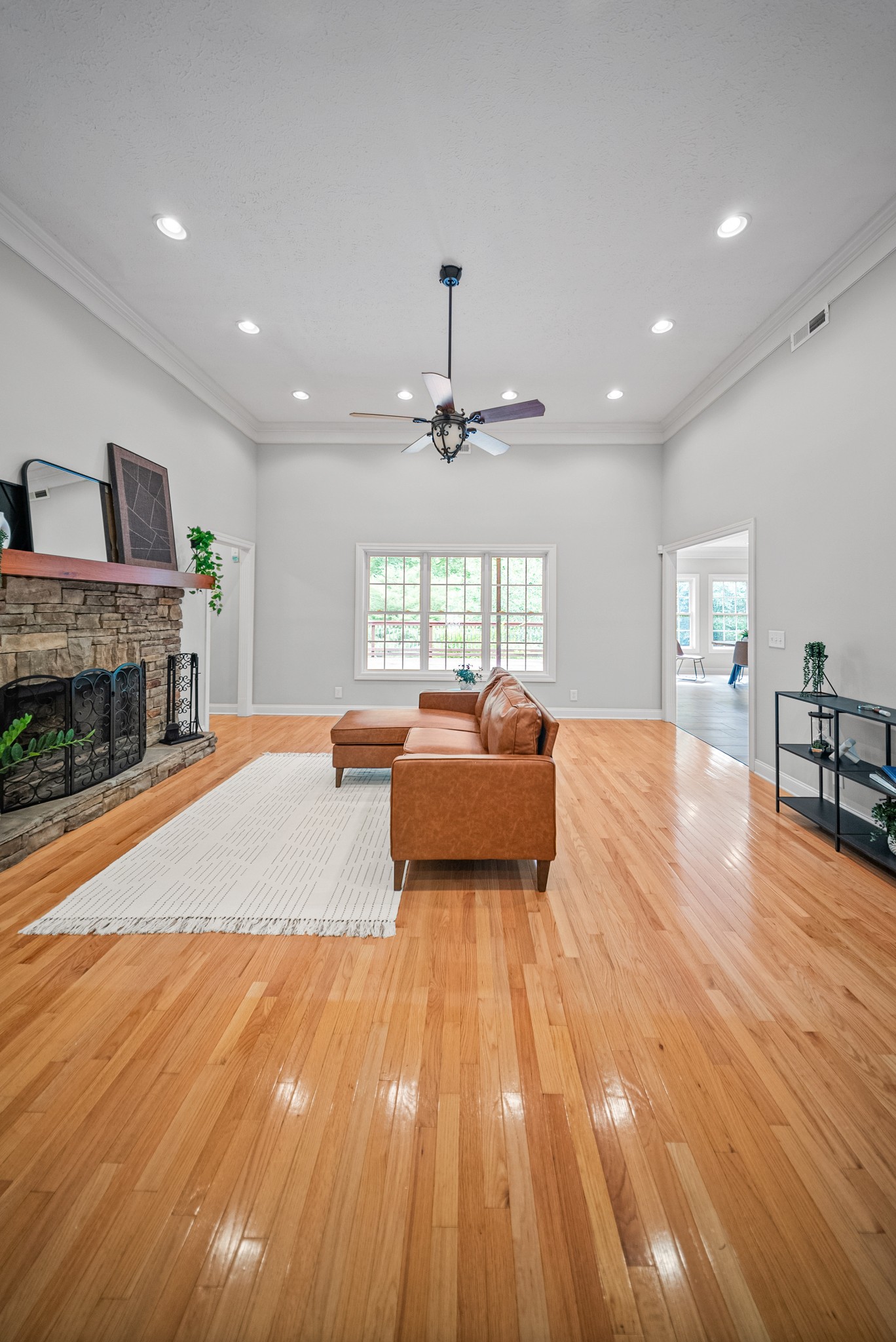 245 Cullom Way