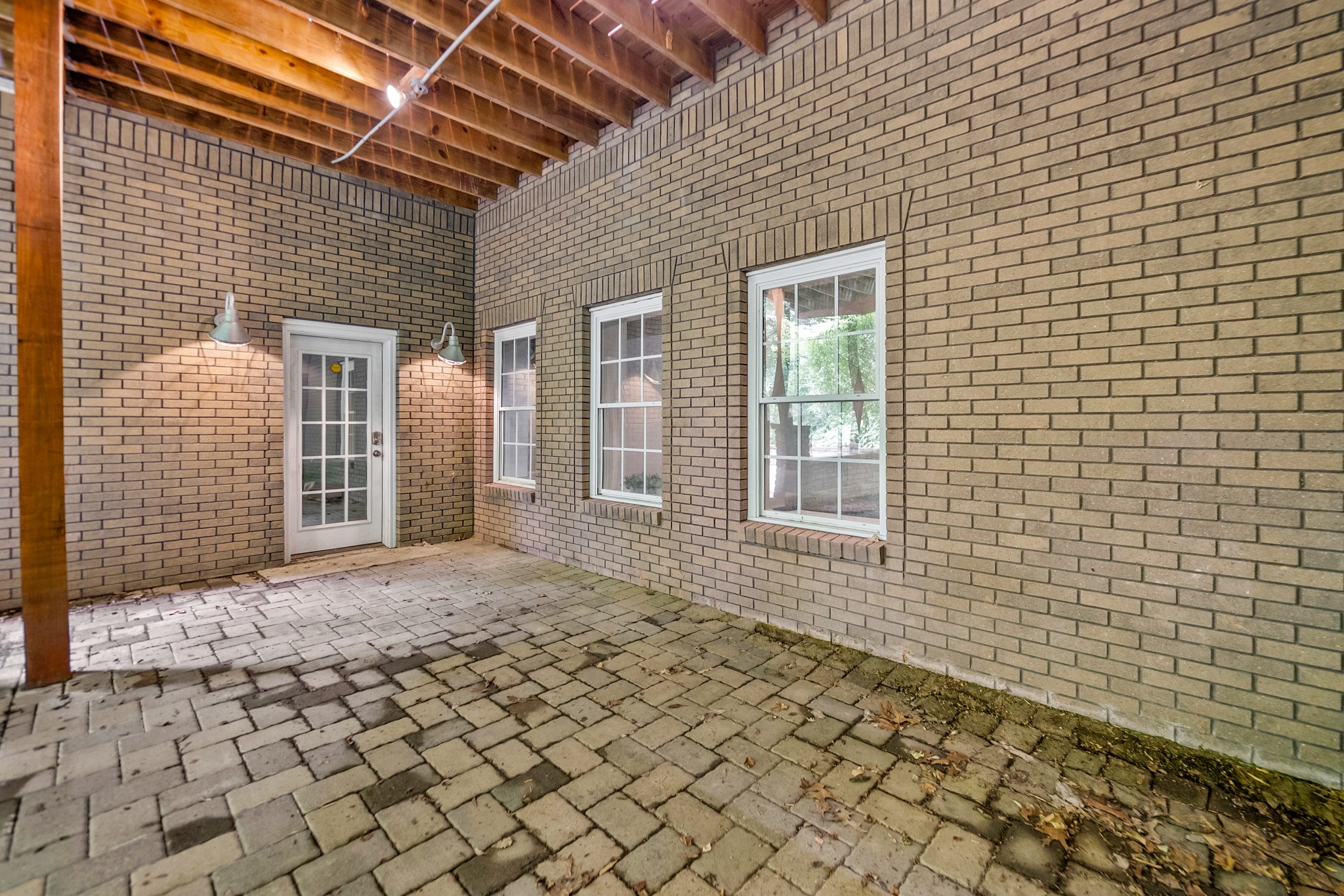 245 Cullom Way