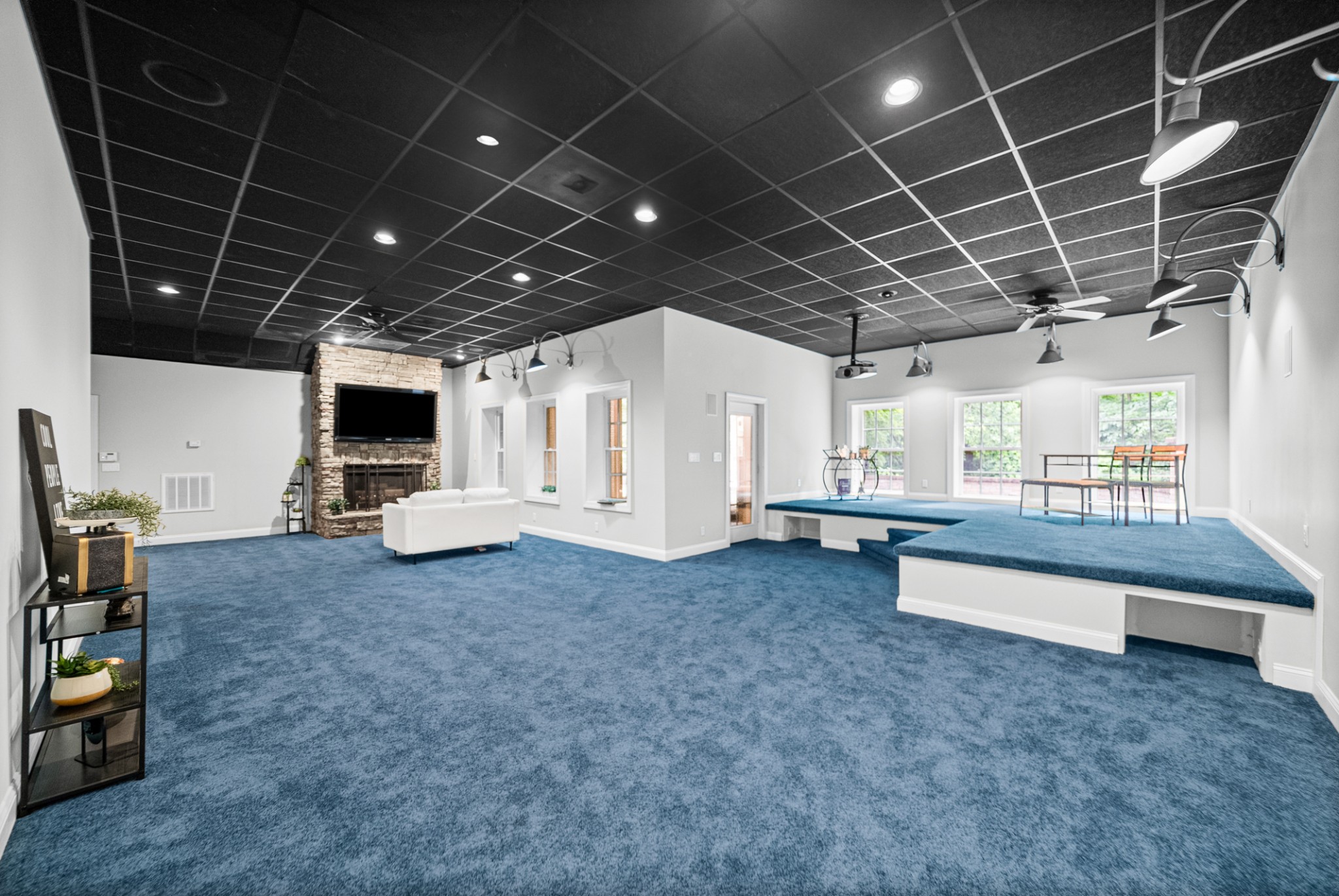 245 Cullom Way