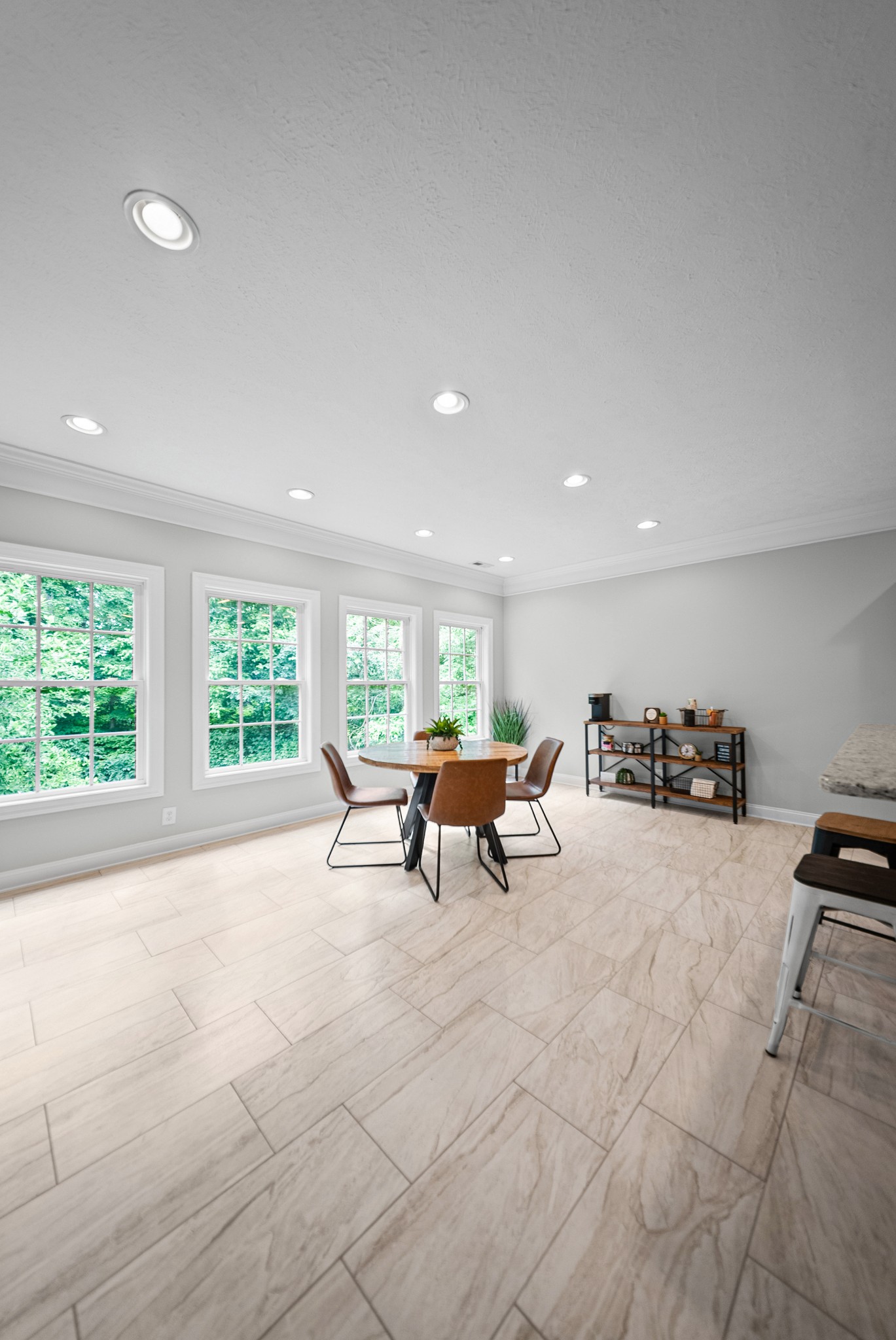 245 Cullom Way