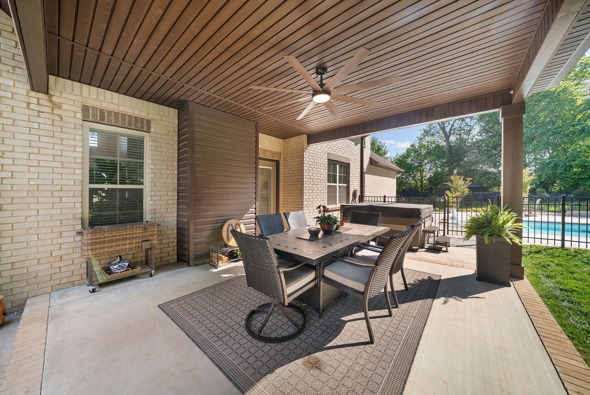 251 Harrowgate Dr