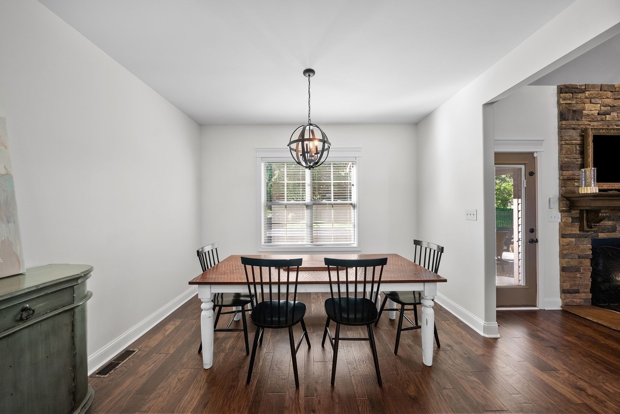 251 Harrowgate Dr