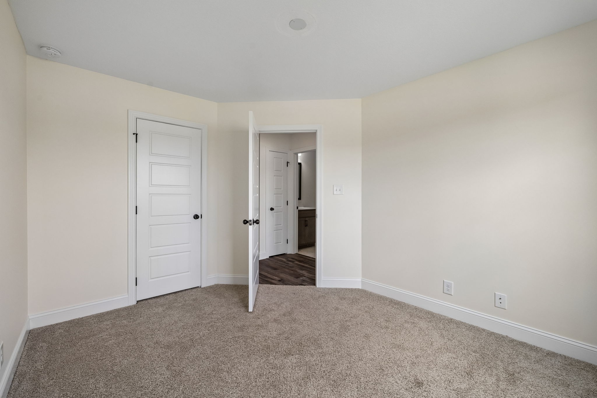 1081 Dublin Dr