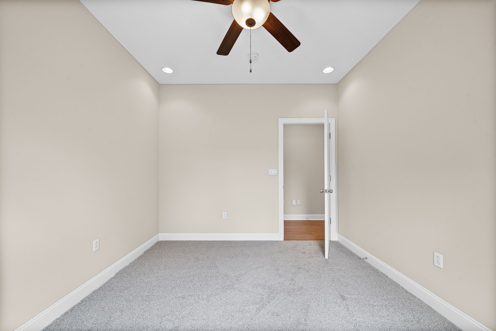 635 Mobley Rd