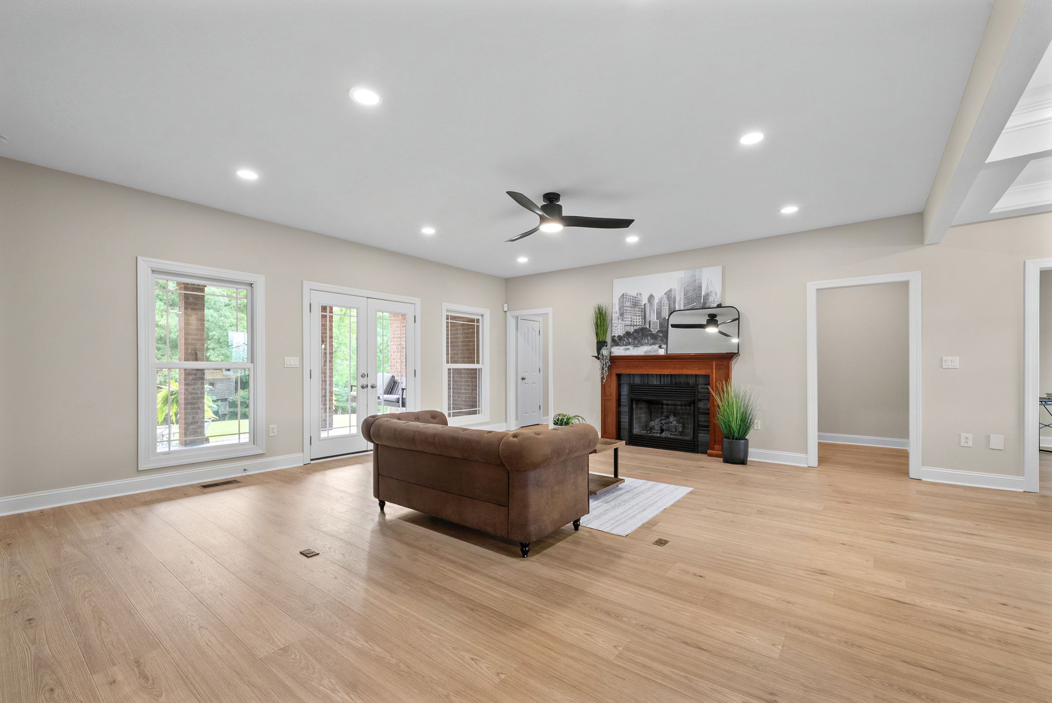 635 Mobley Rd