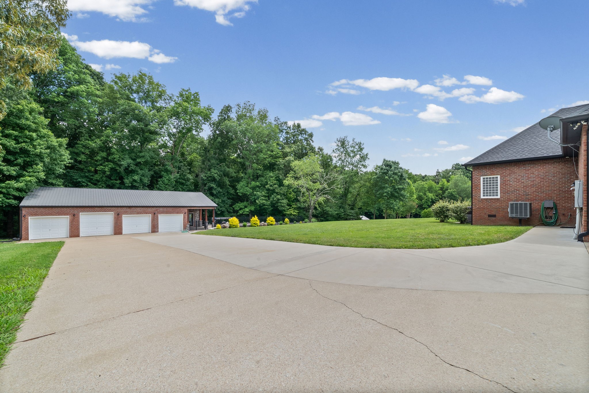 635 Mobley Rd