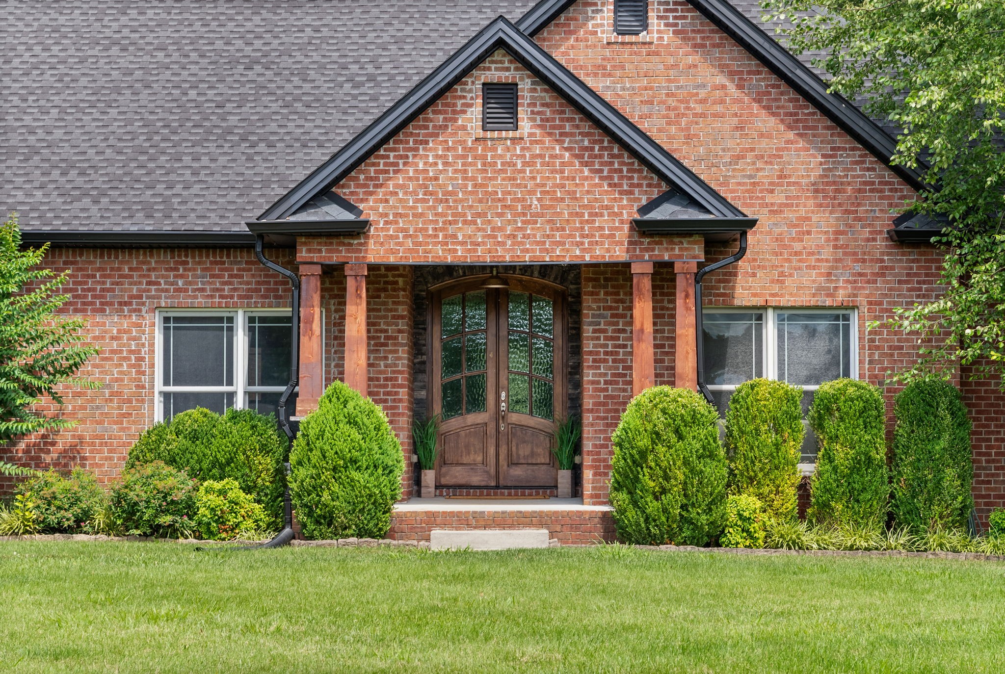 635 Mobley Rd