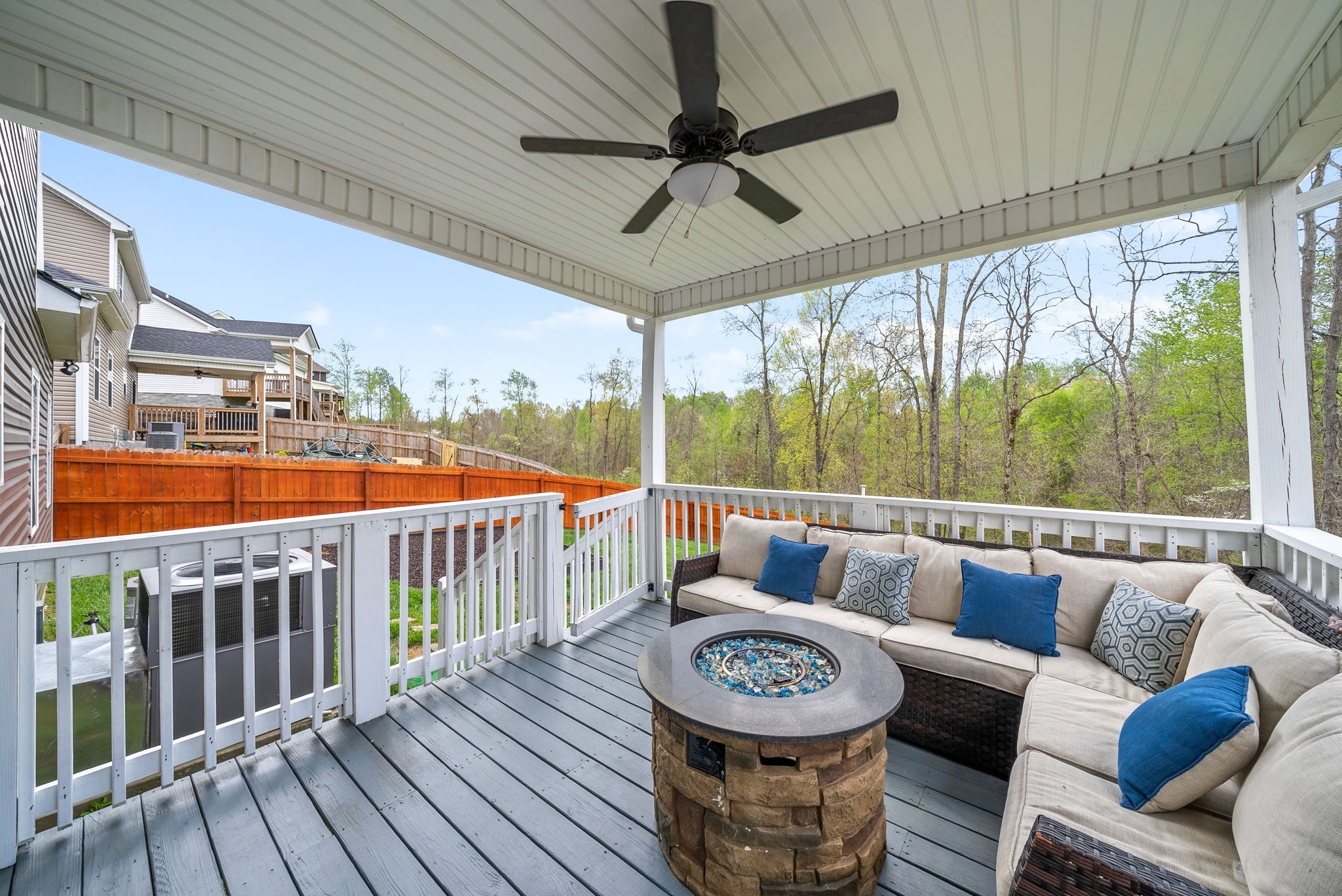 1046 Winesap Rd