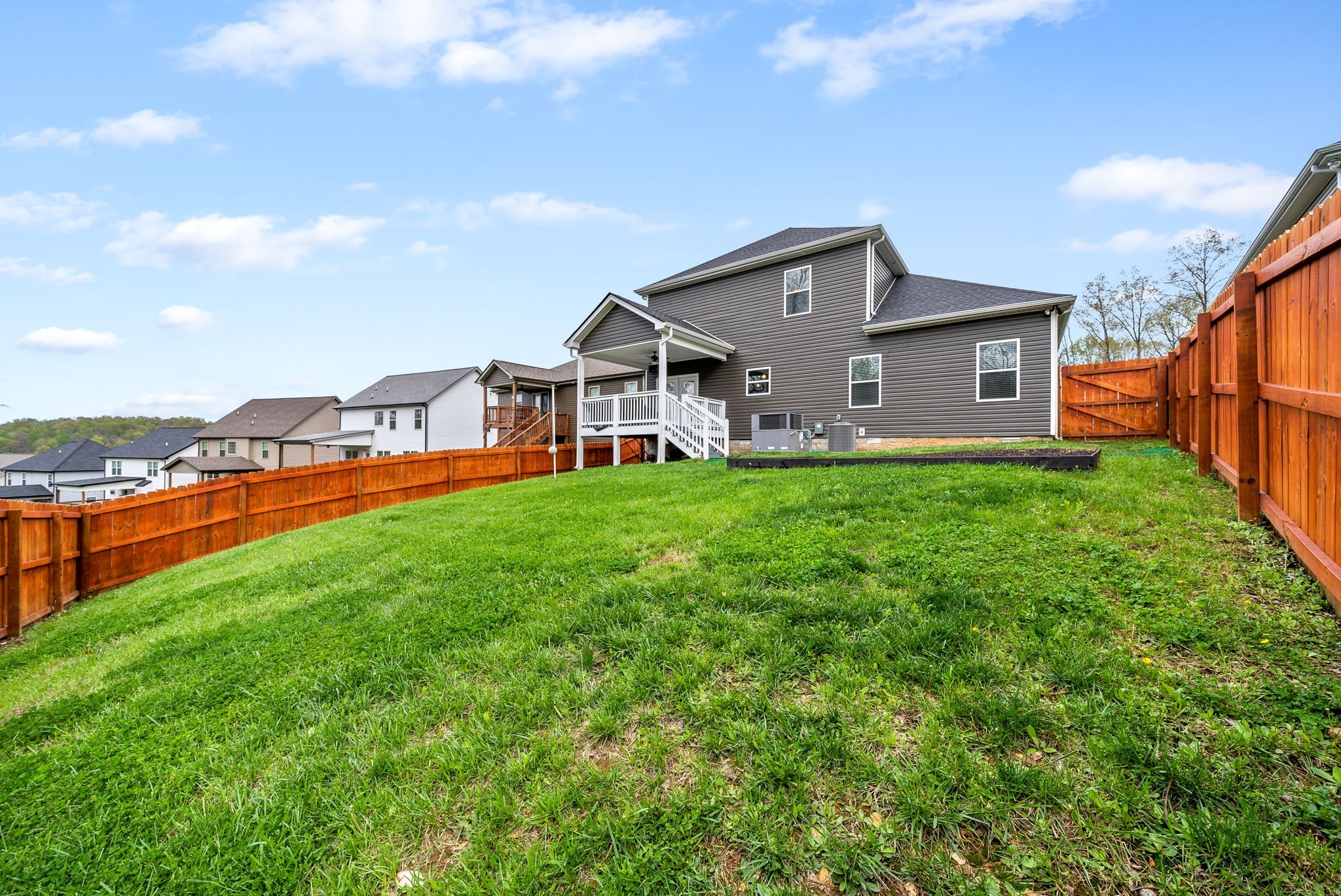 1046 Winesap Rd