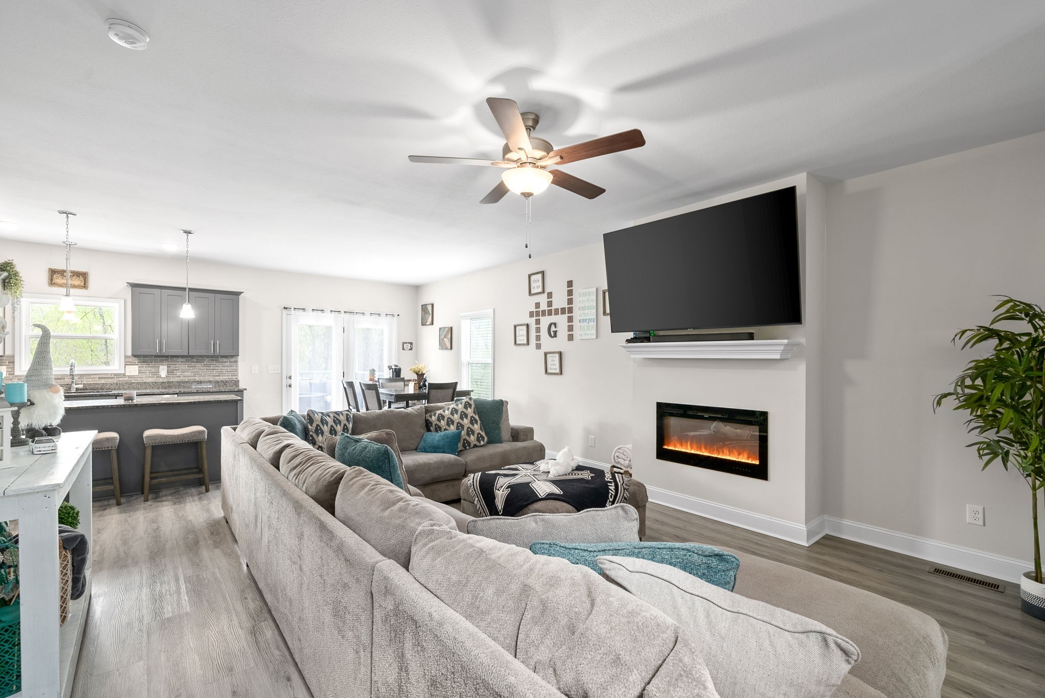 1046 Winesap Rd