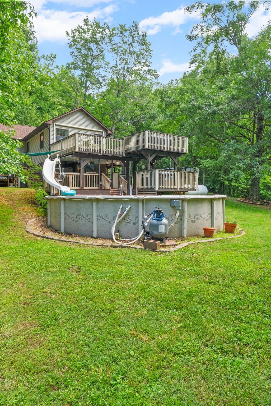 1844 Hogue Rd
