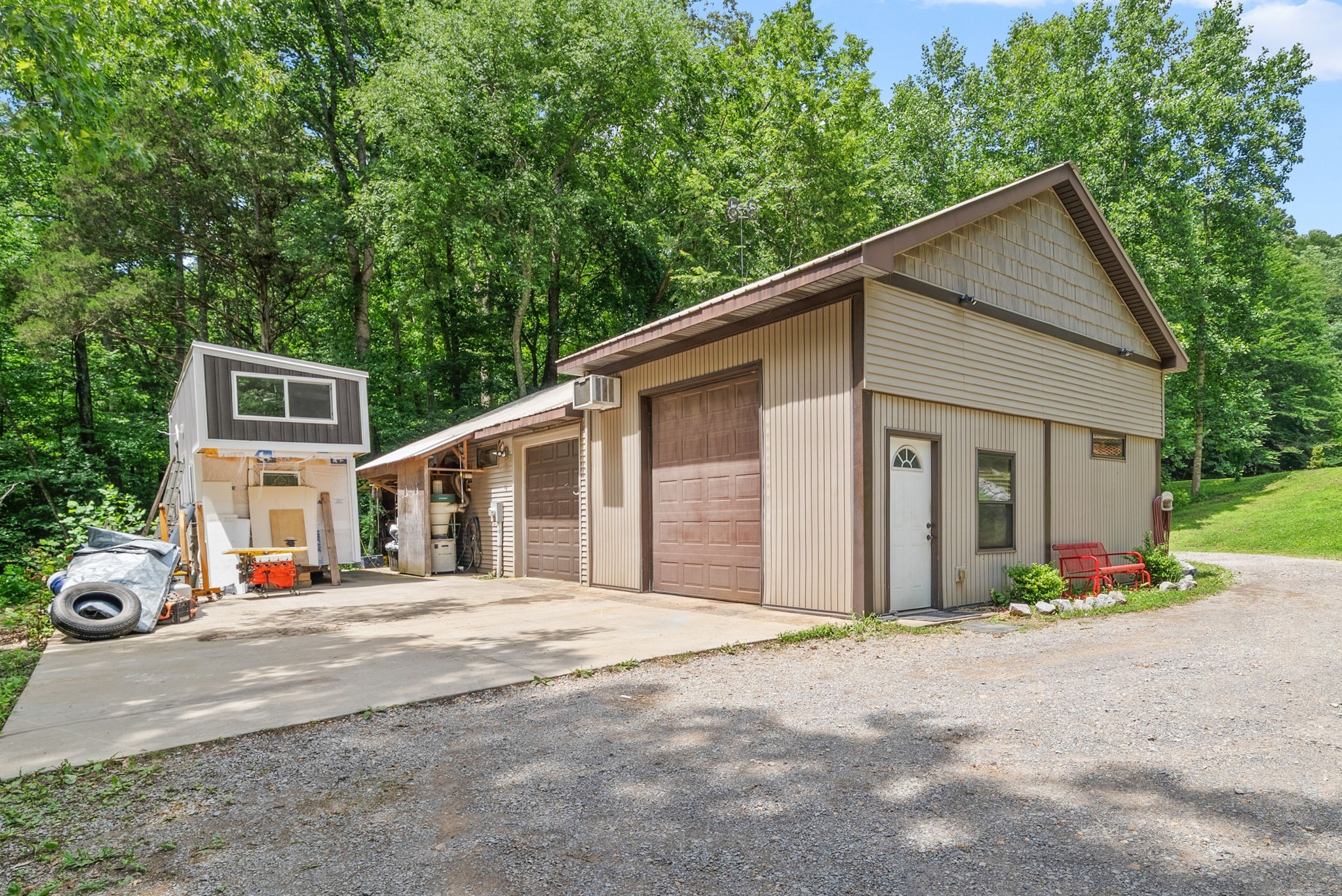 1844 Hogue Rd